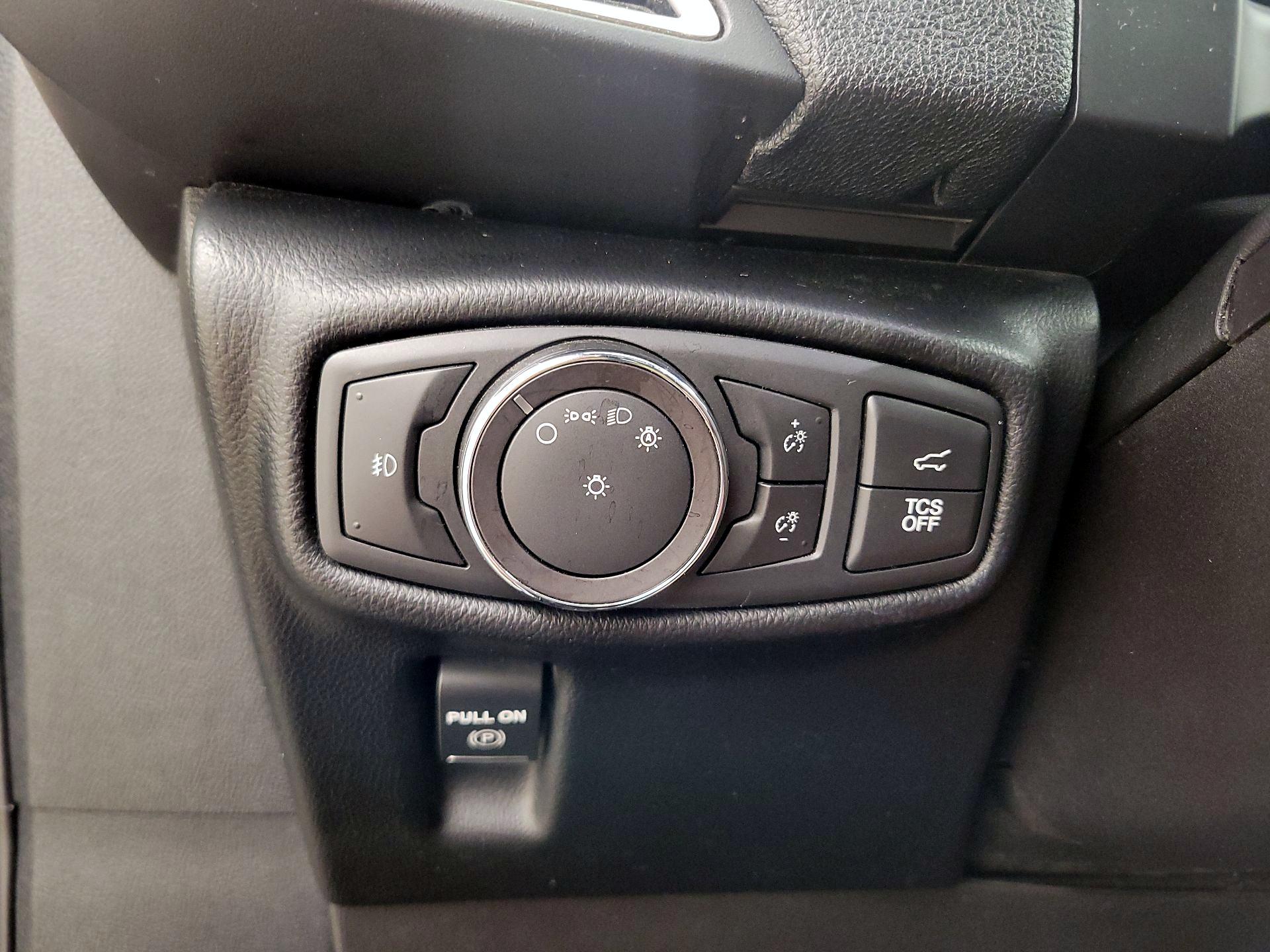 Thumbnail: 2019 Lincoln Nautilus - 13