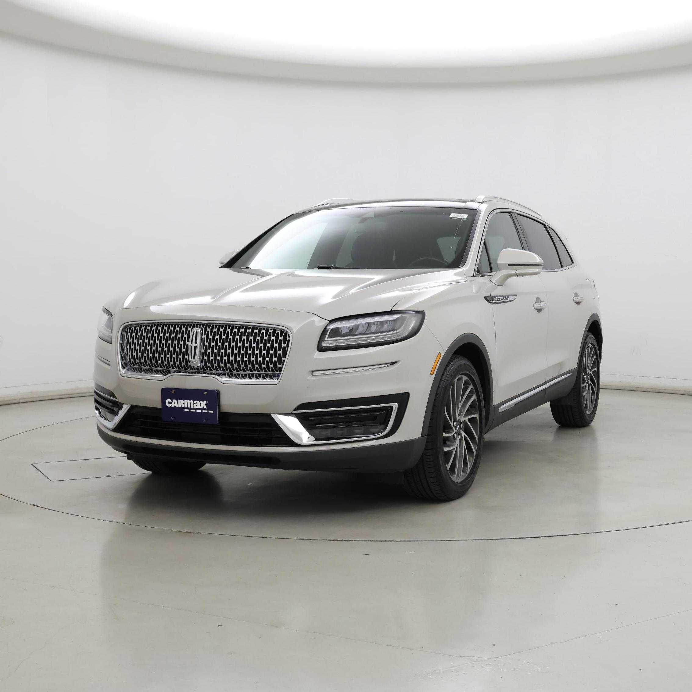 Thumbnail: 2019 Lincoln Nautilus - 4