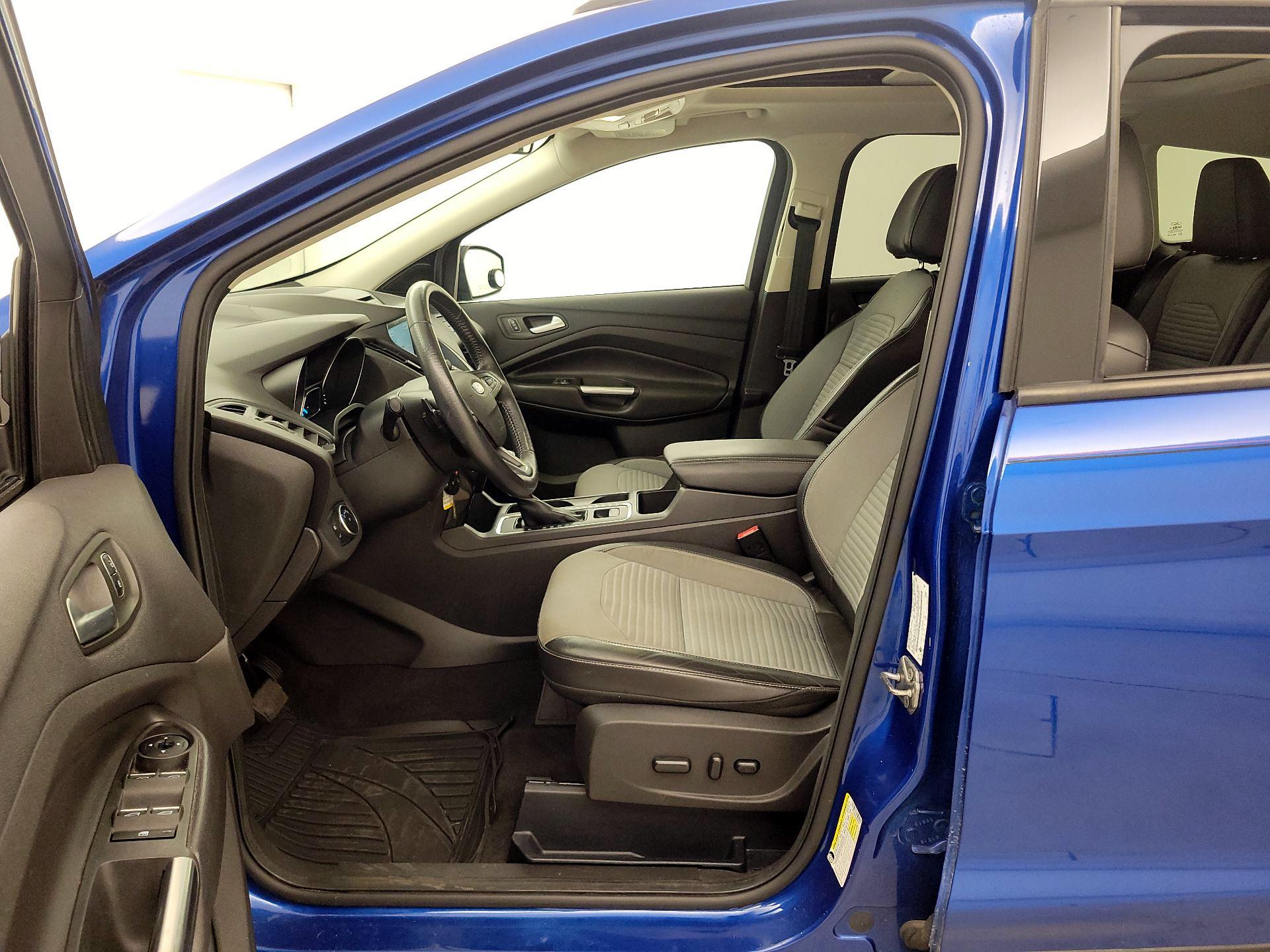 Thumbnail: 2017 Ford Escape - 11