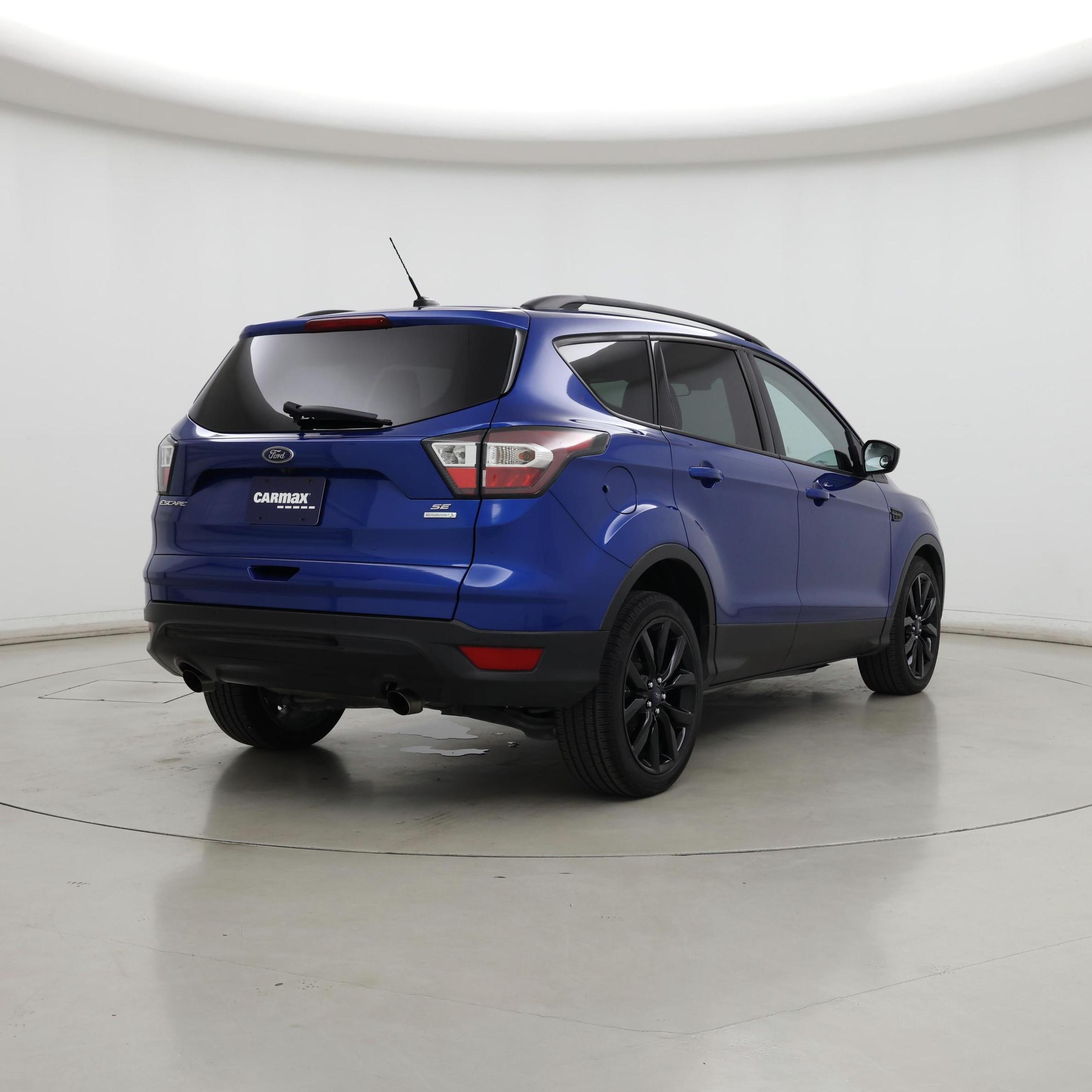 Thumbnail: 2017 Ford Escape - 8