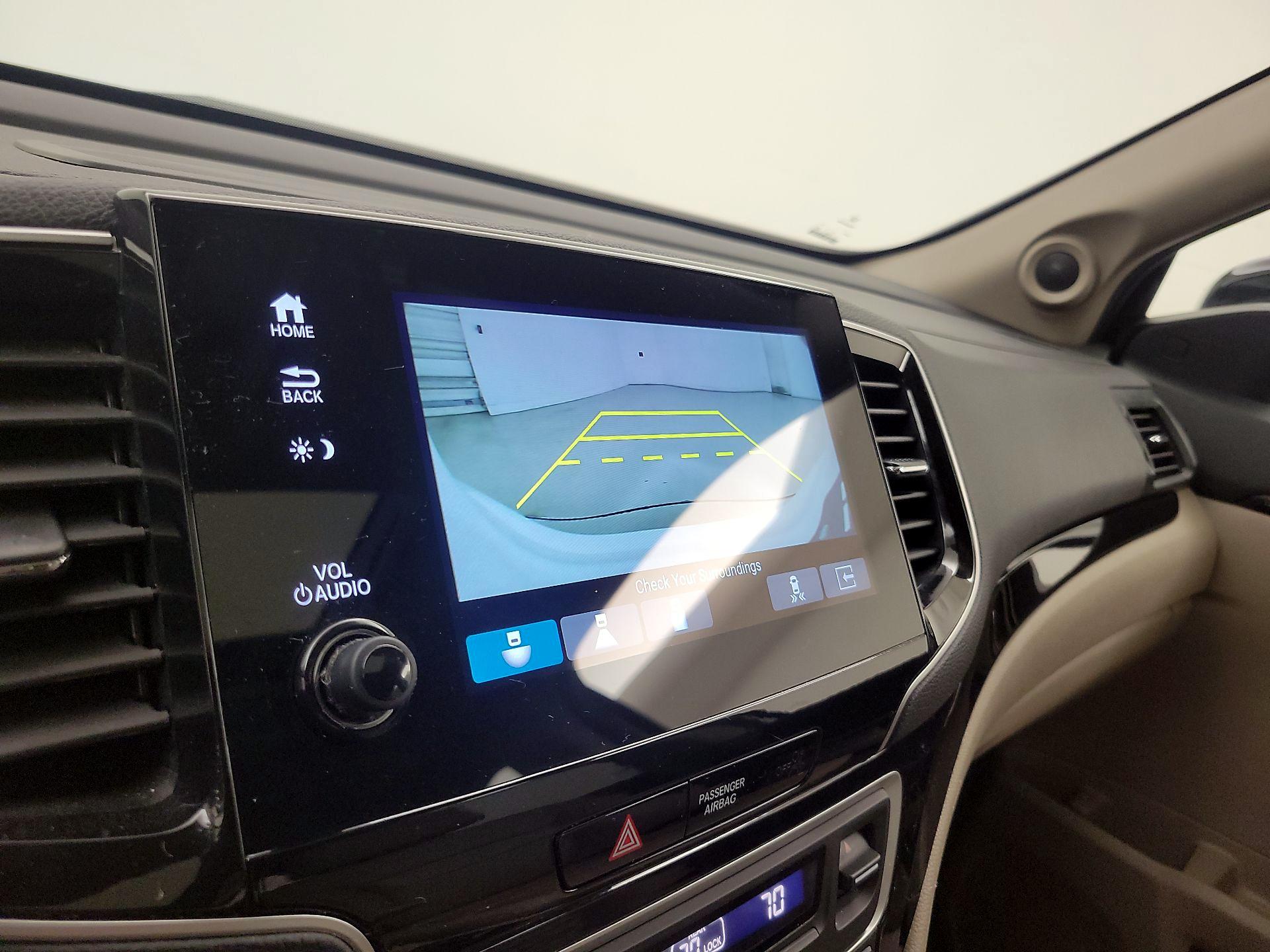 Thumbnail: 2021 Honda Pilot - 15