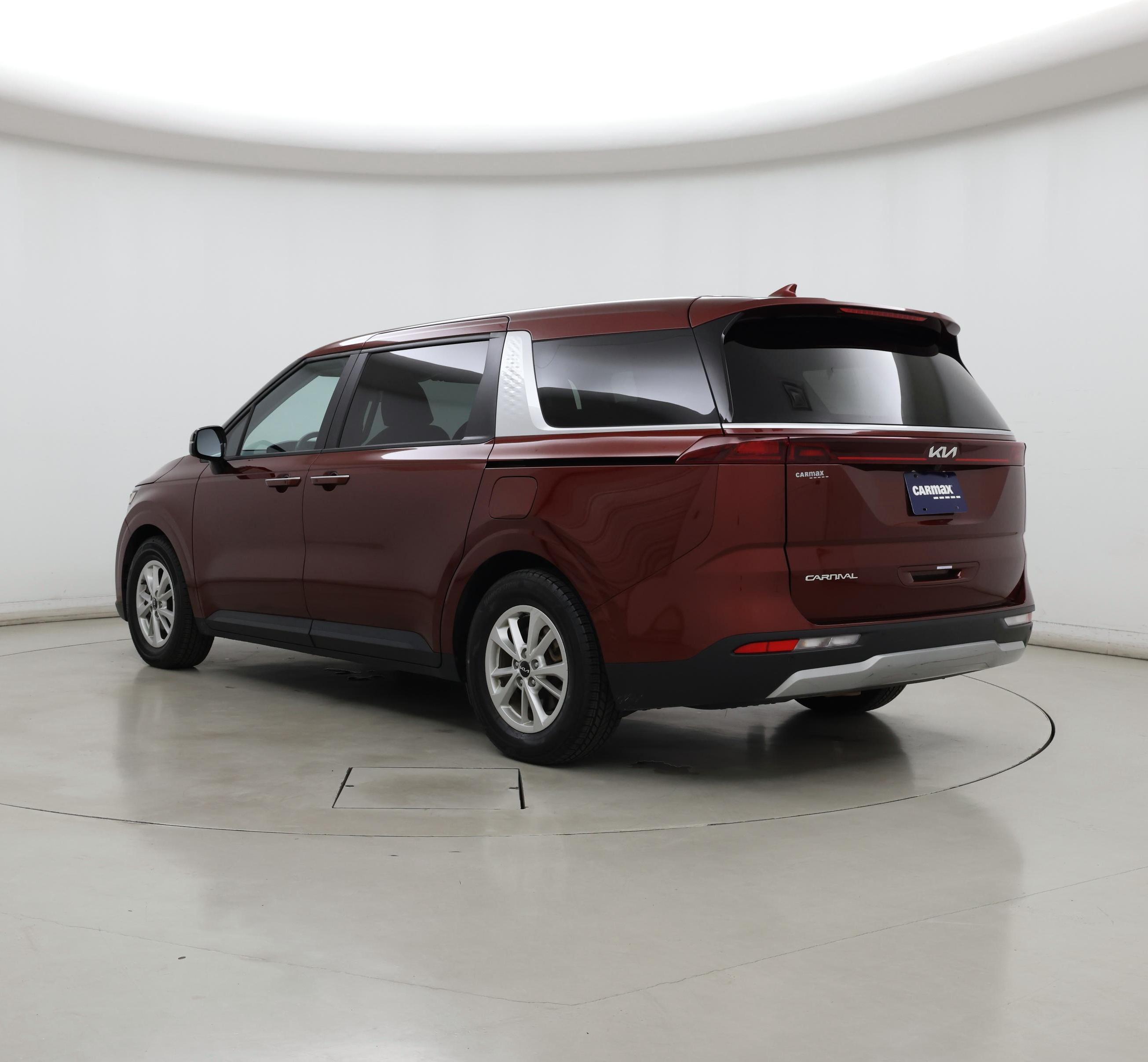 Thumbnail: 2023 Kia Carnival - 2