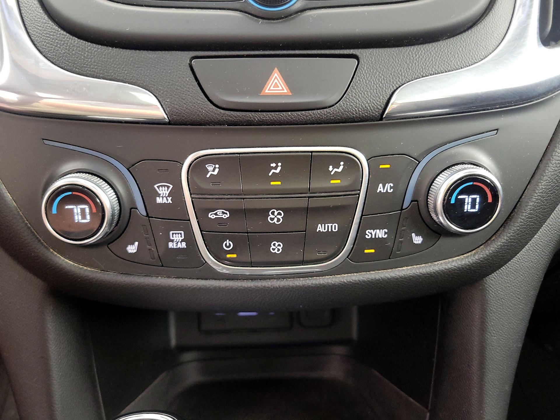 Thumbnail: 2020 Chevrolet Equinox - 16