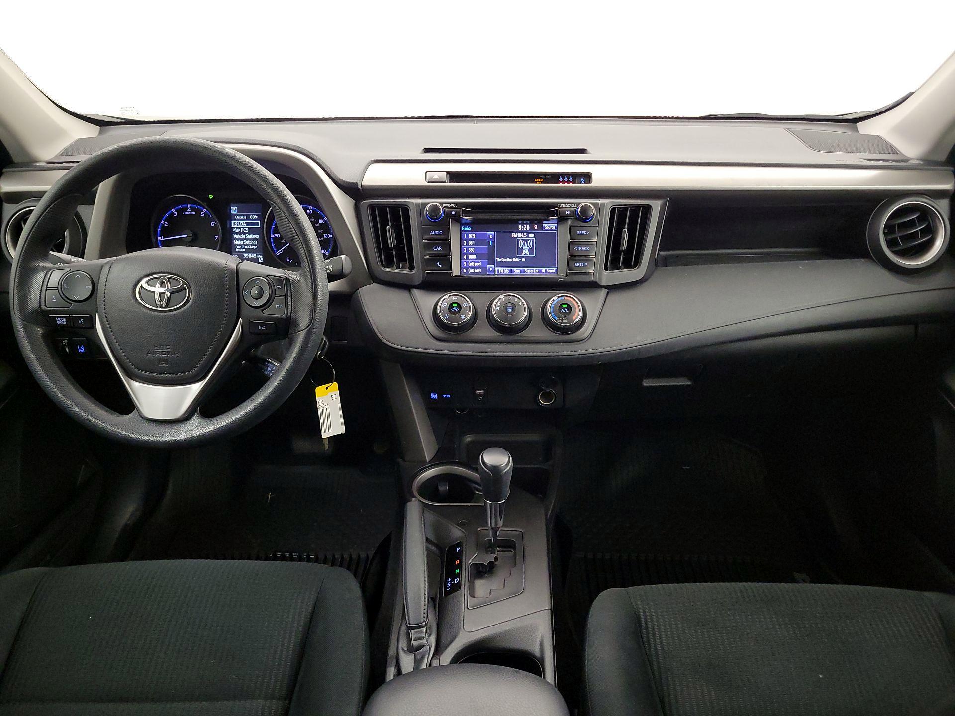 Thumbnail: 2018 Toyota RAV4 - 9