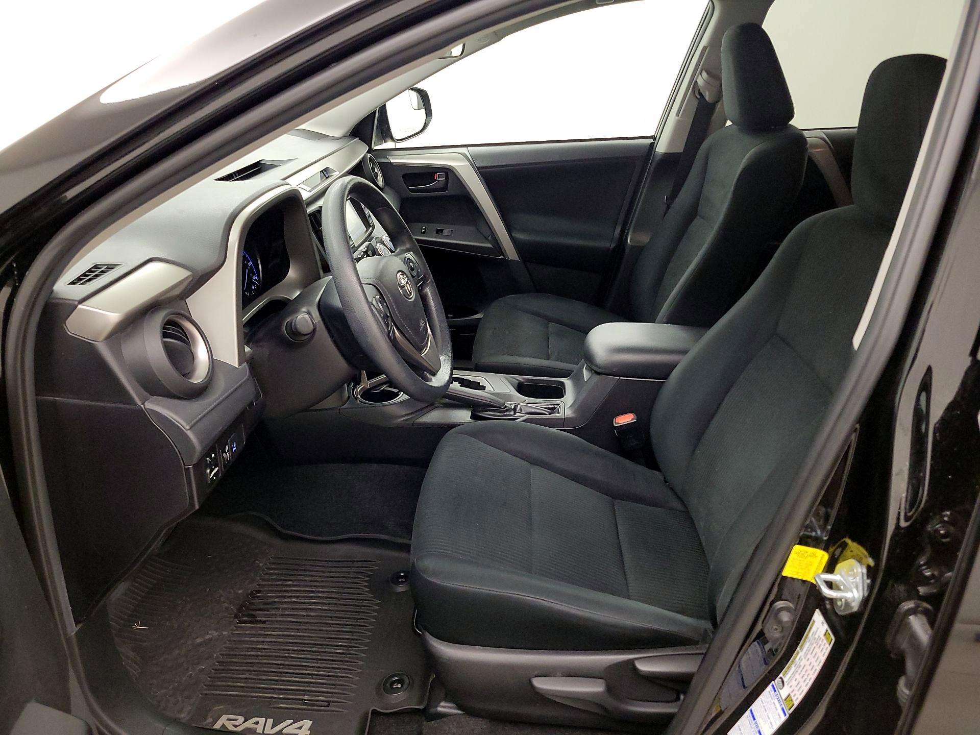 Thumbnail: 2018 Toyota RAV4 - 11