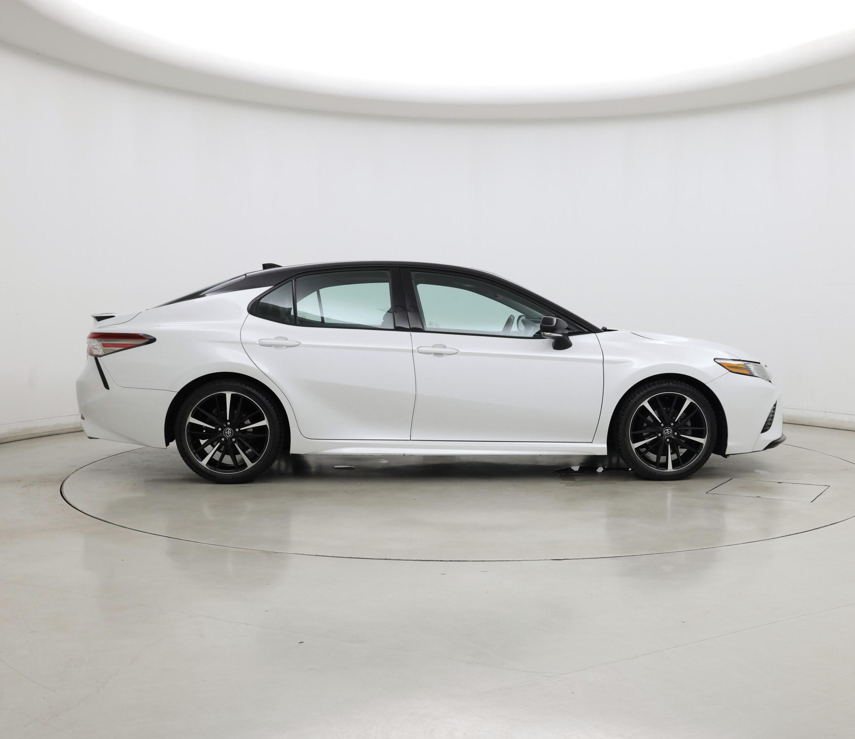 Thumbnail: 2018 Toyota Camry - 7