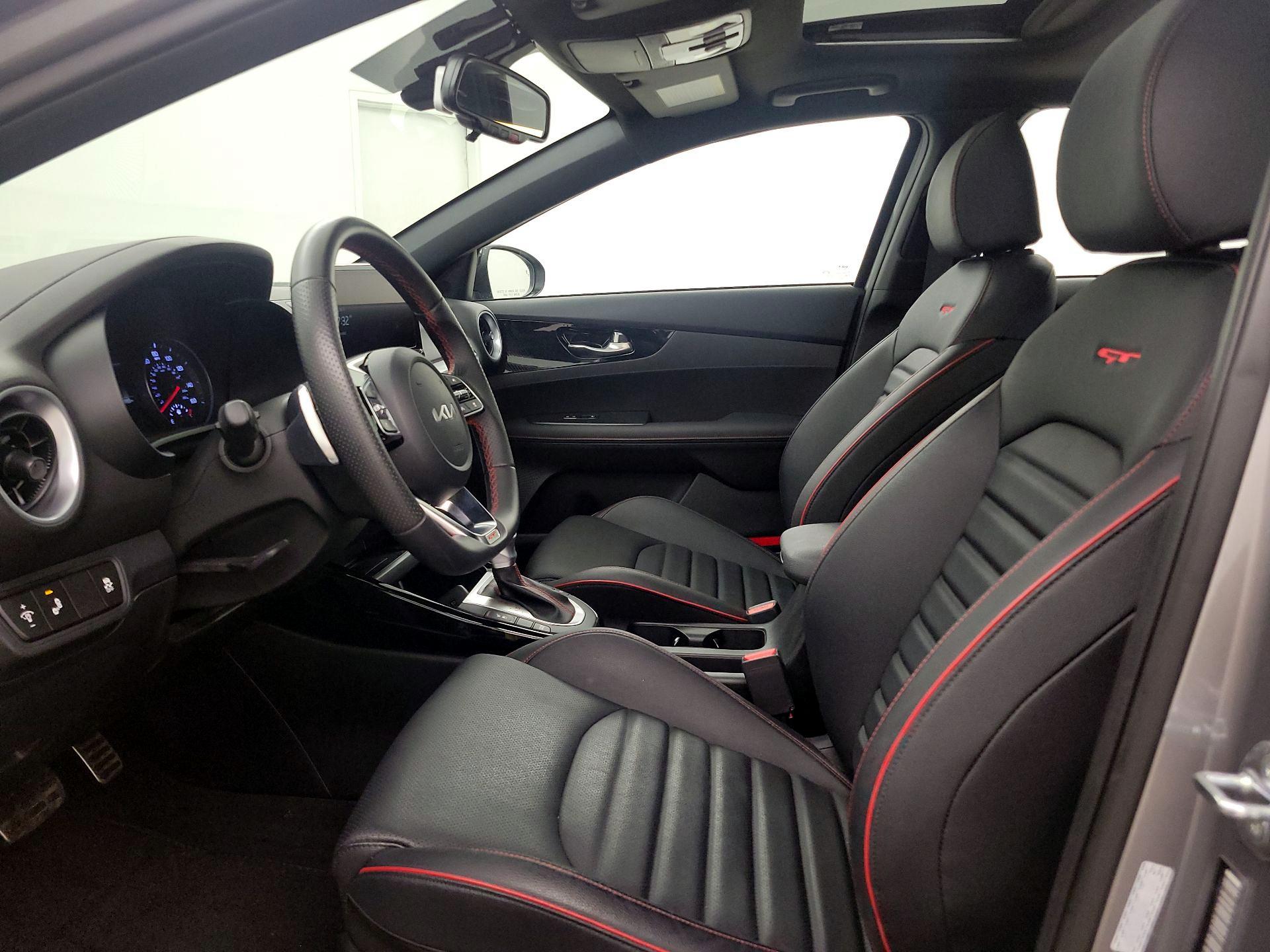 Thumbnail: 2024 Kia Forte - 11