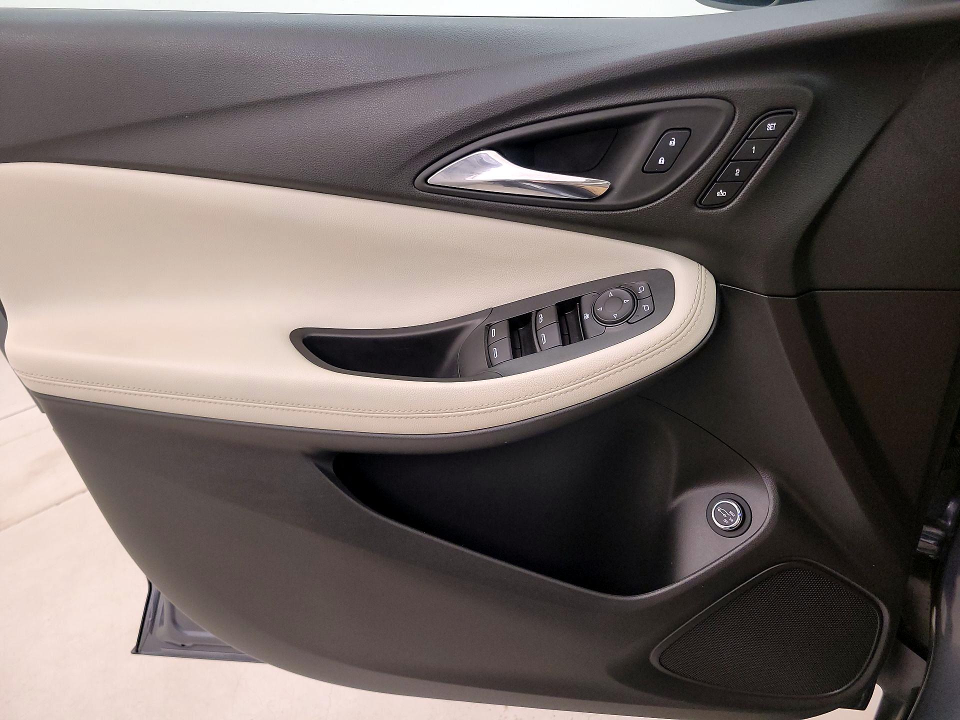 Thumbnail: 2022 Buick Encore GX - 12