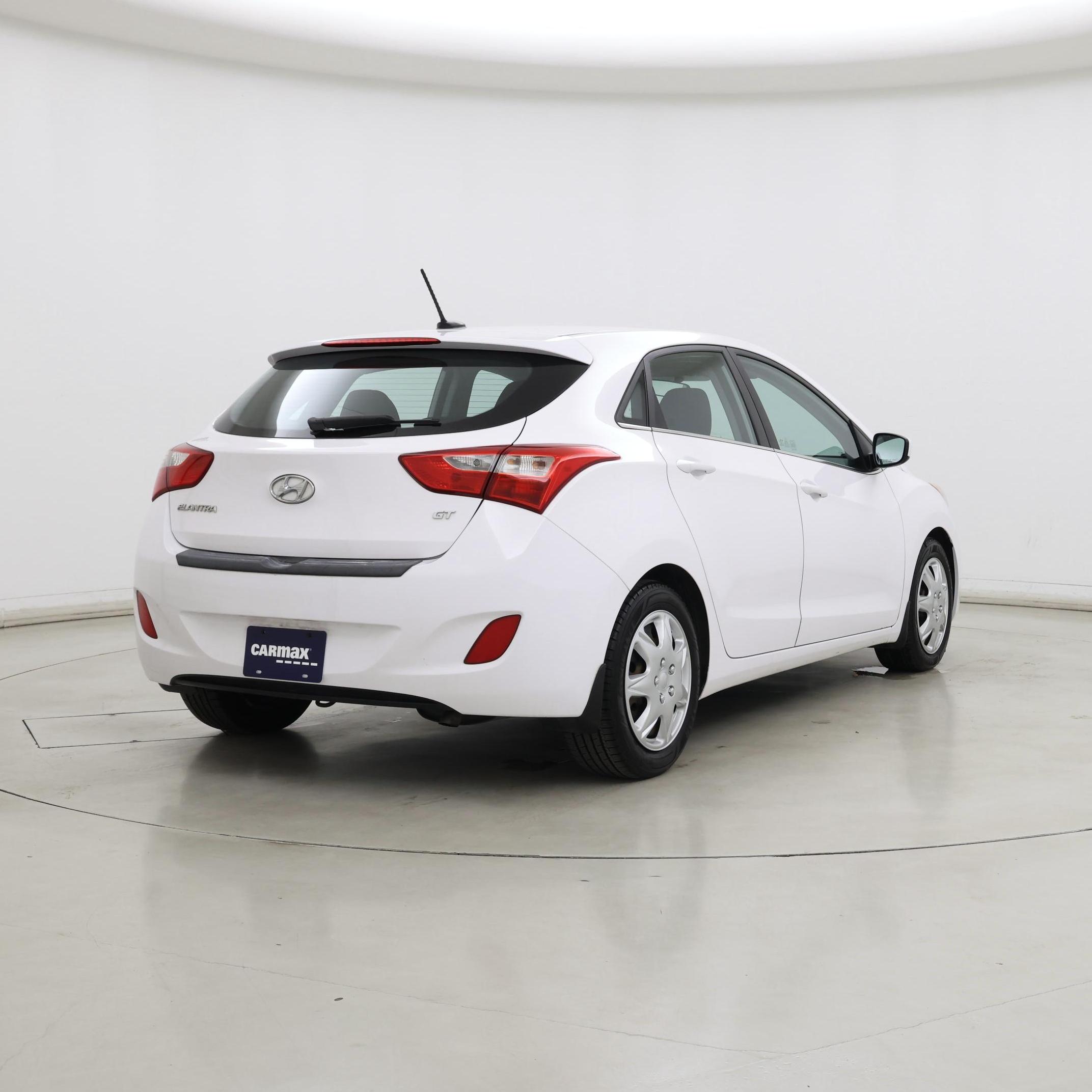 Thumbnail: 2016 Hyundai Elantra - 8