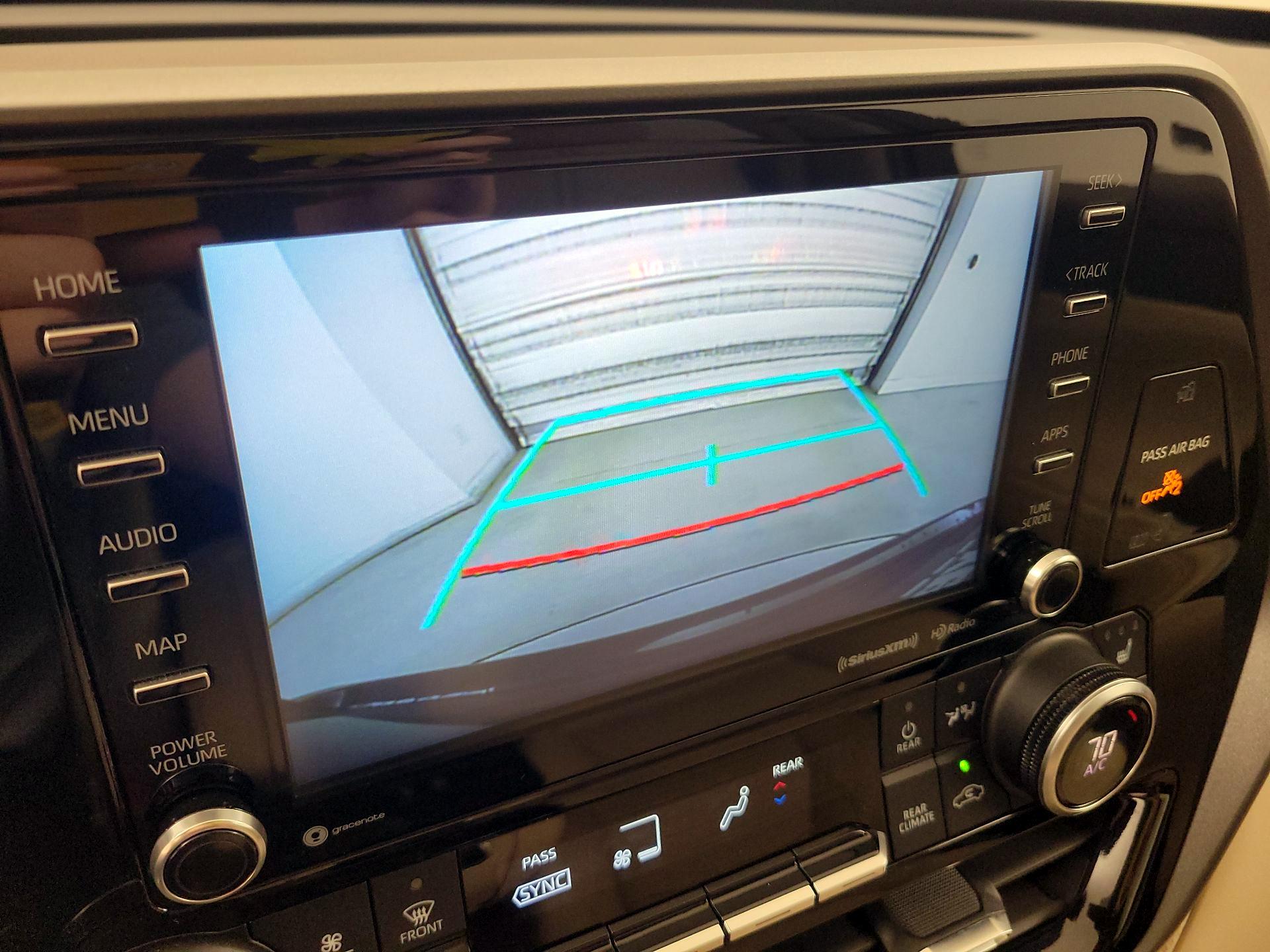 Thumbnail: 2021 Toyota Highlander - 14