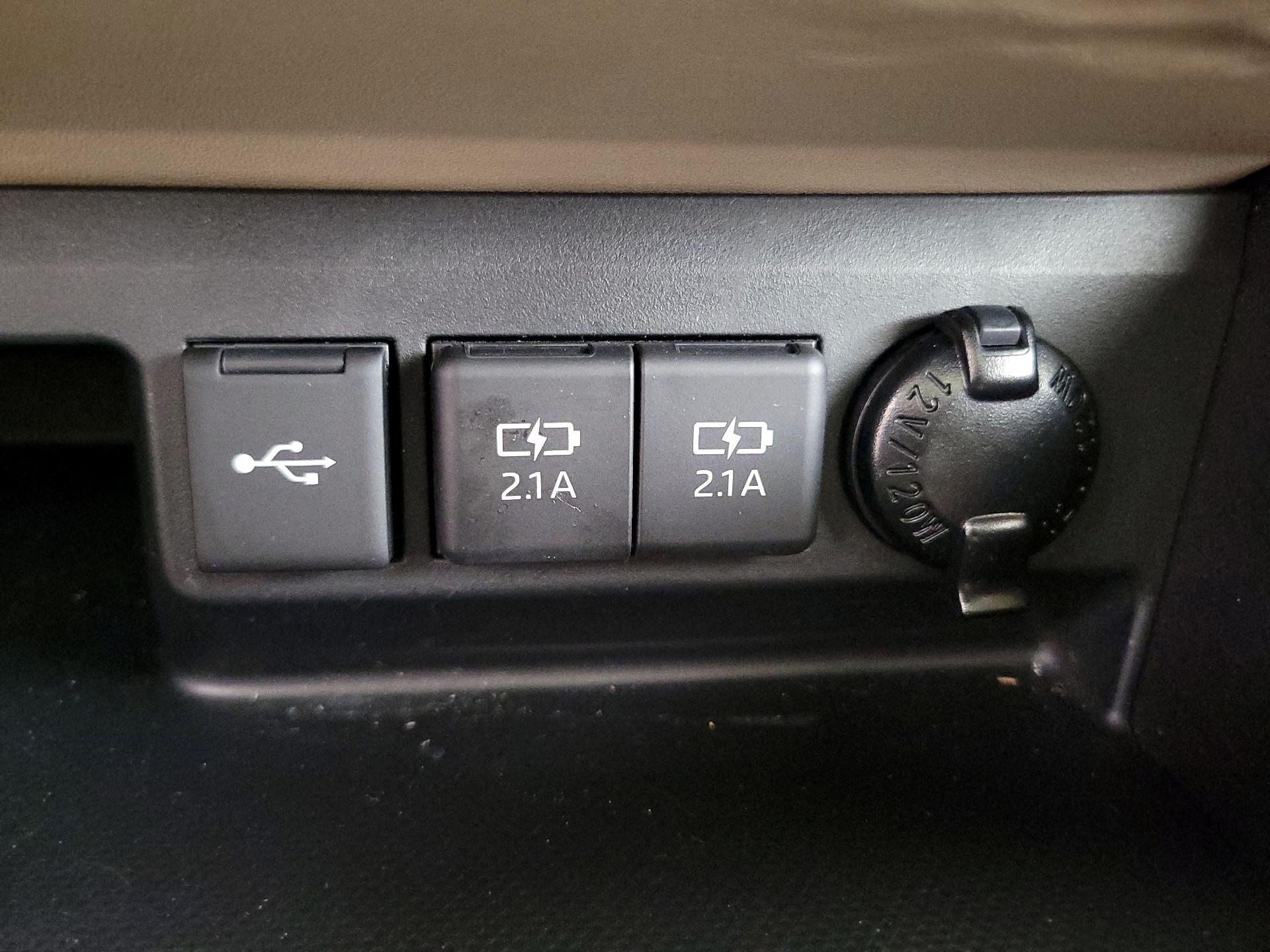 Thumbnail: 2021 Toyota Highlander - 18