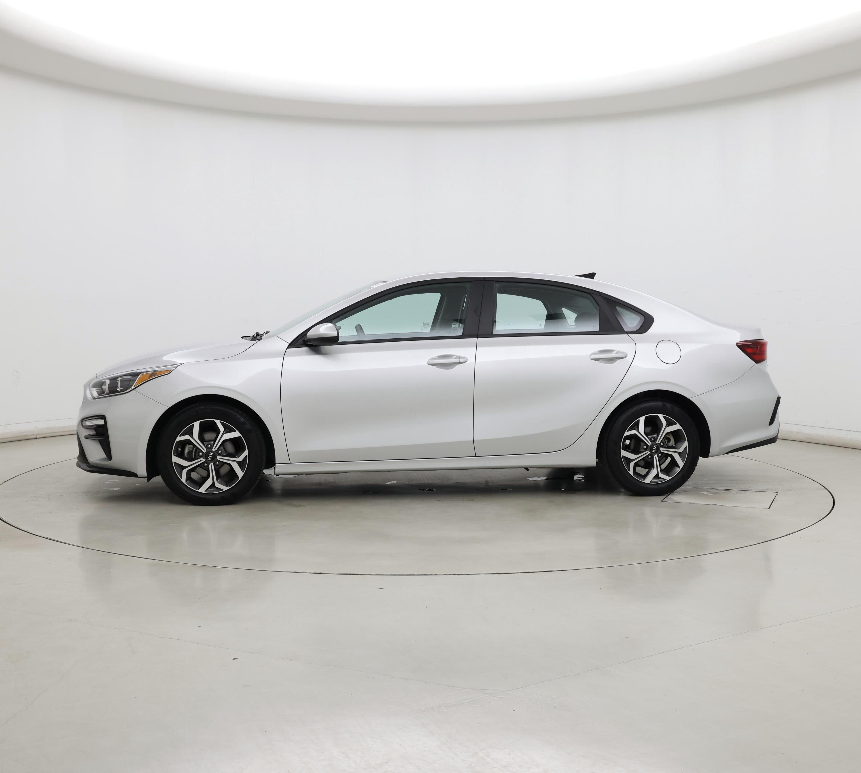 Thumbnail: 2021 Kia Forte - 3
