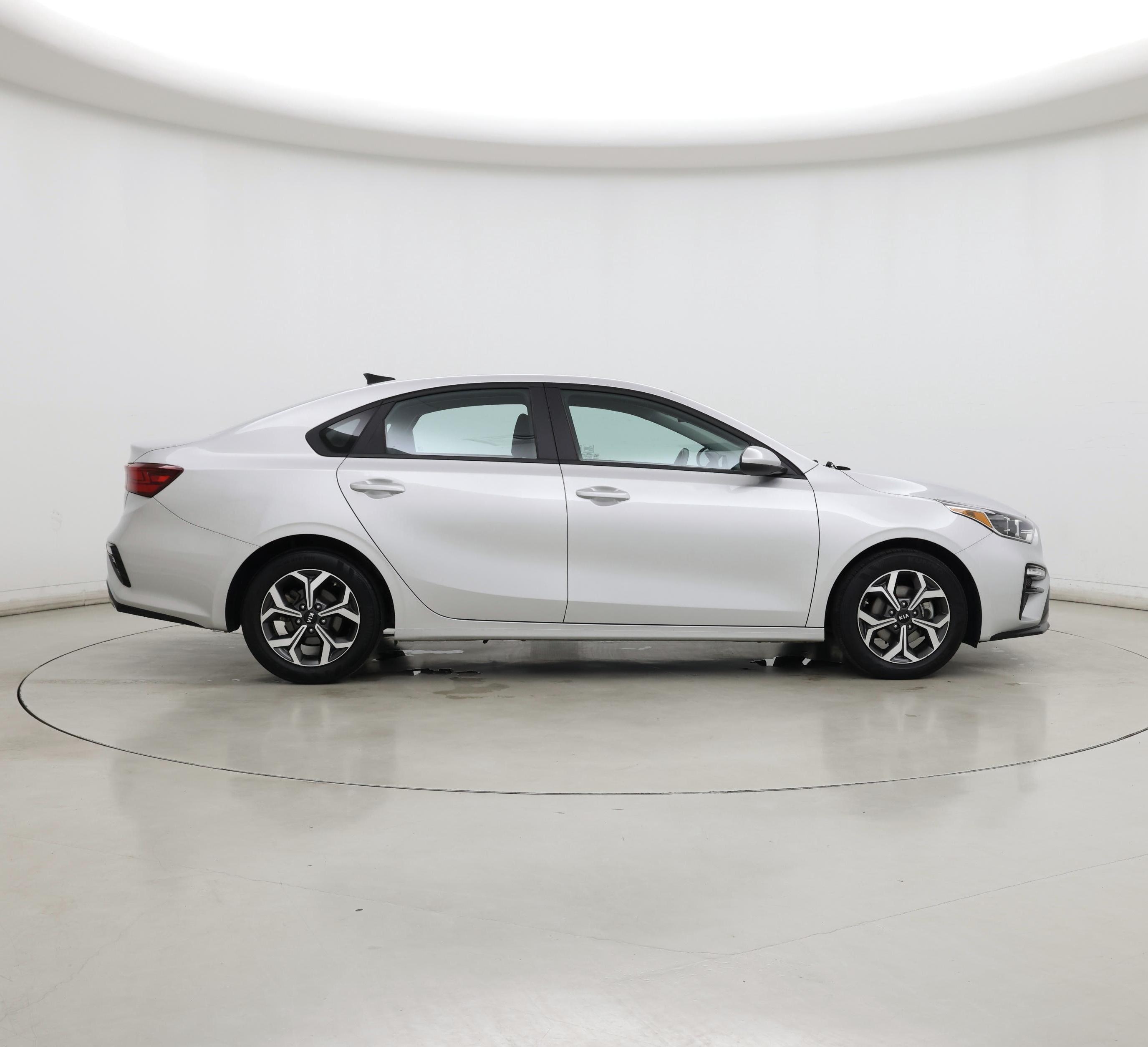 Thumbnail: 2021 Kia Forte - 7
