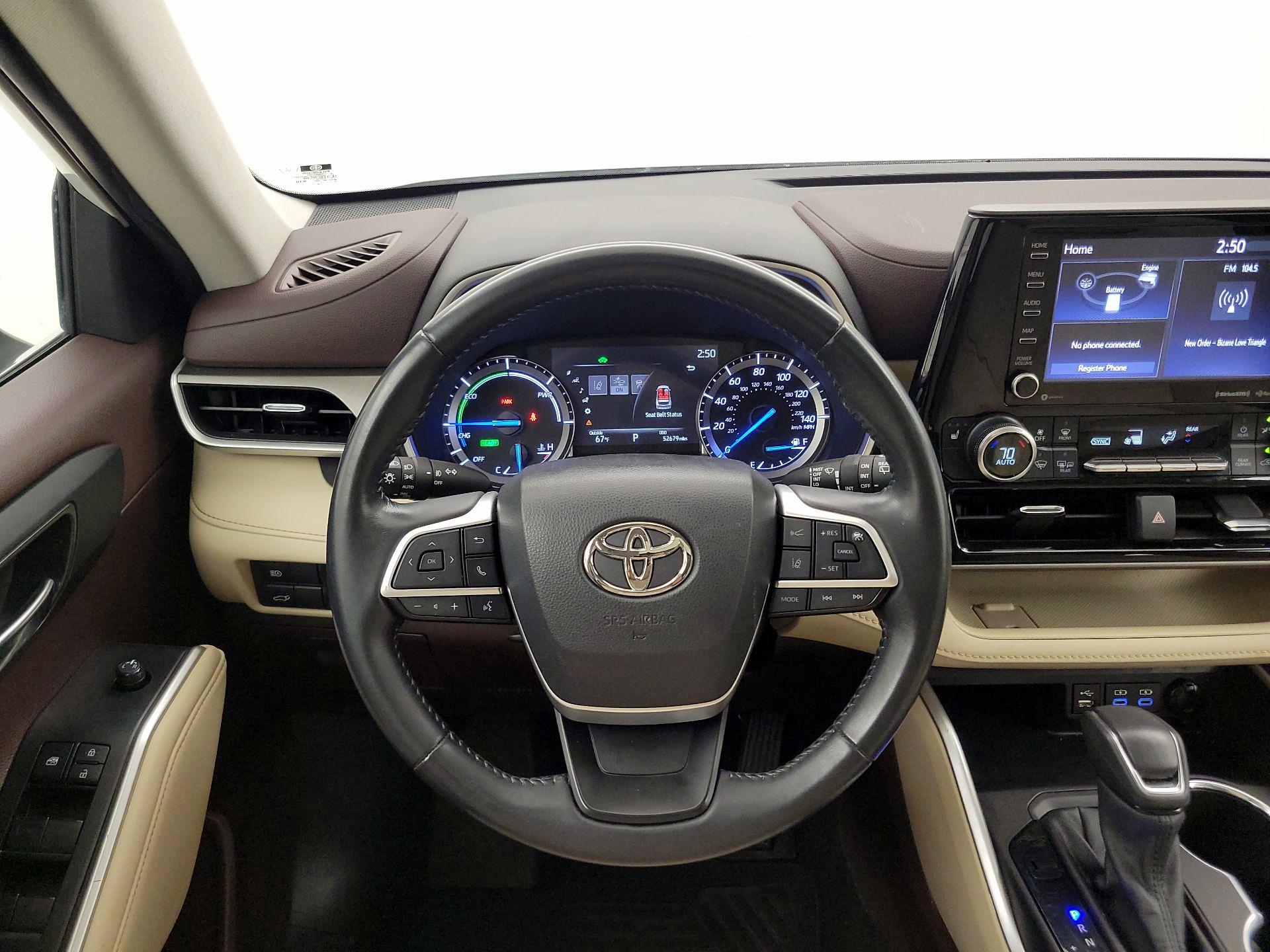 Thumbnail: 2022 Toyota Highlander - 10