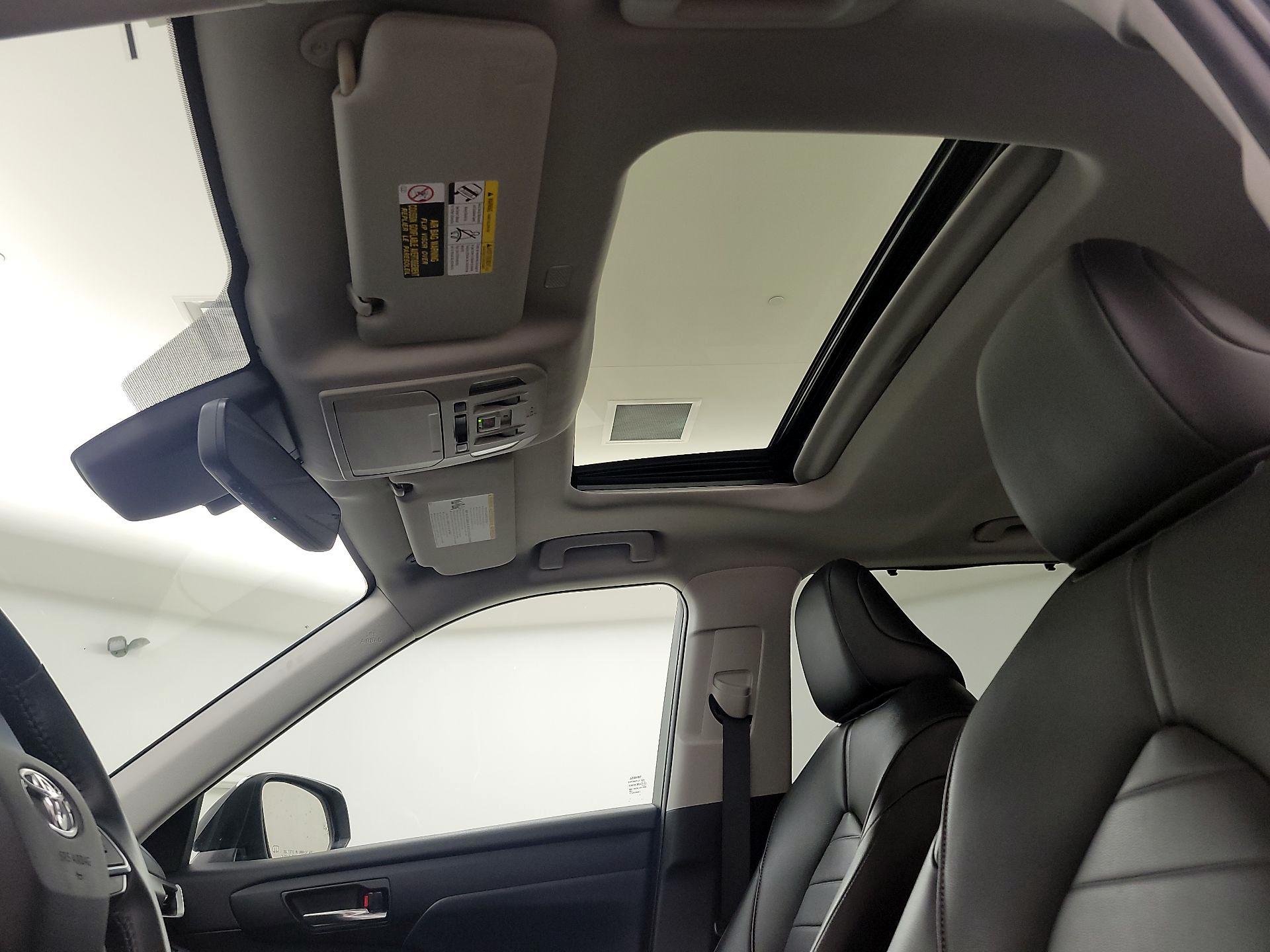 Thumbnail: 2021 Toyota Highlander - 19