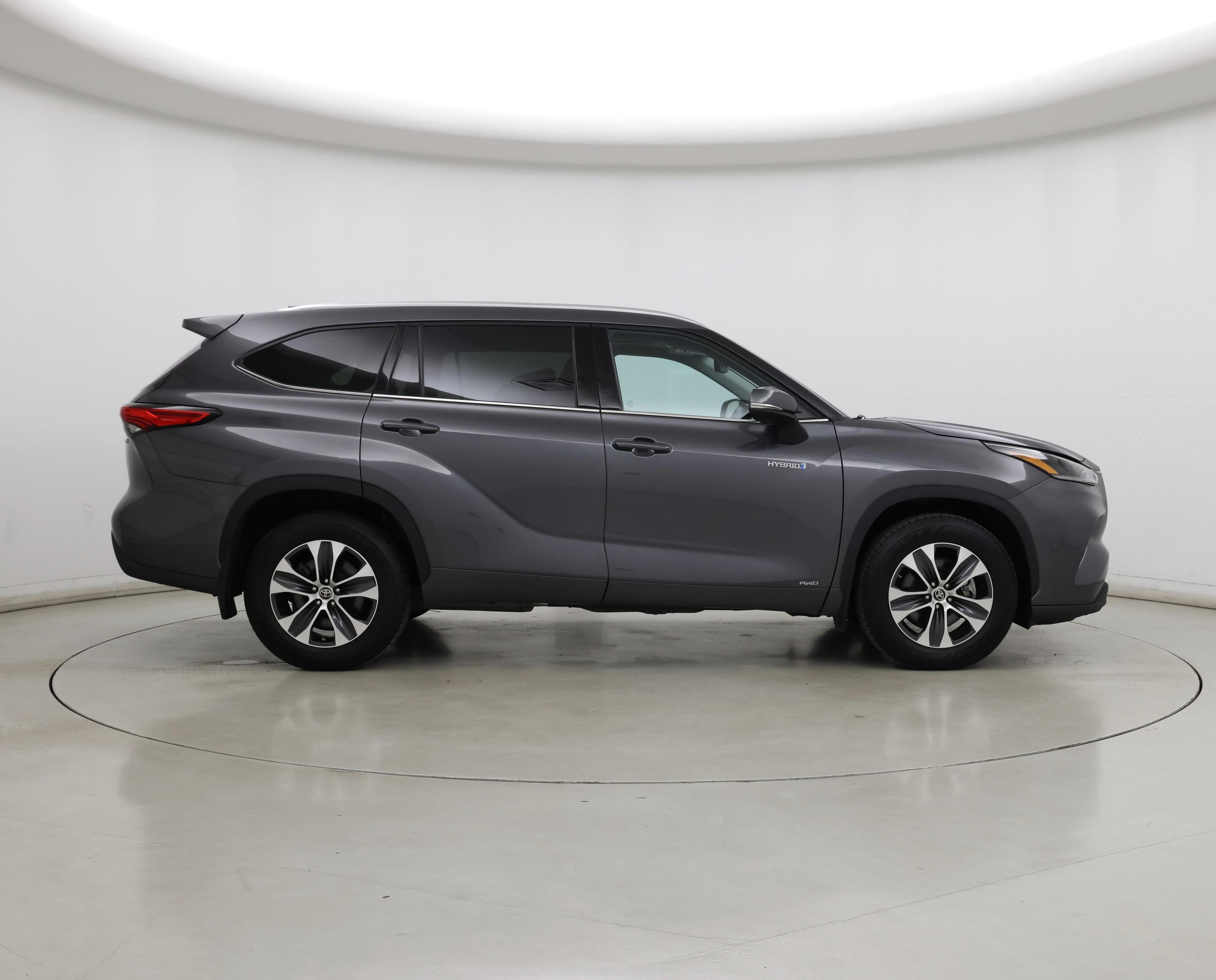 Thumbnail: 2021 Toyota Highlander - 7
