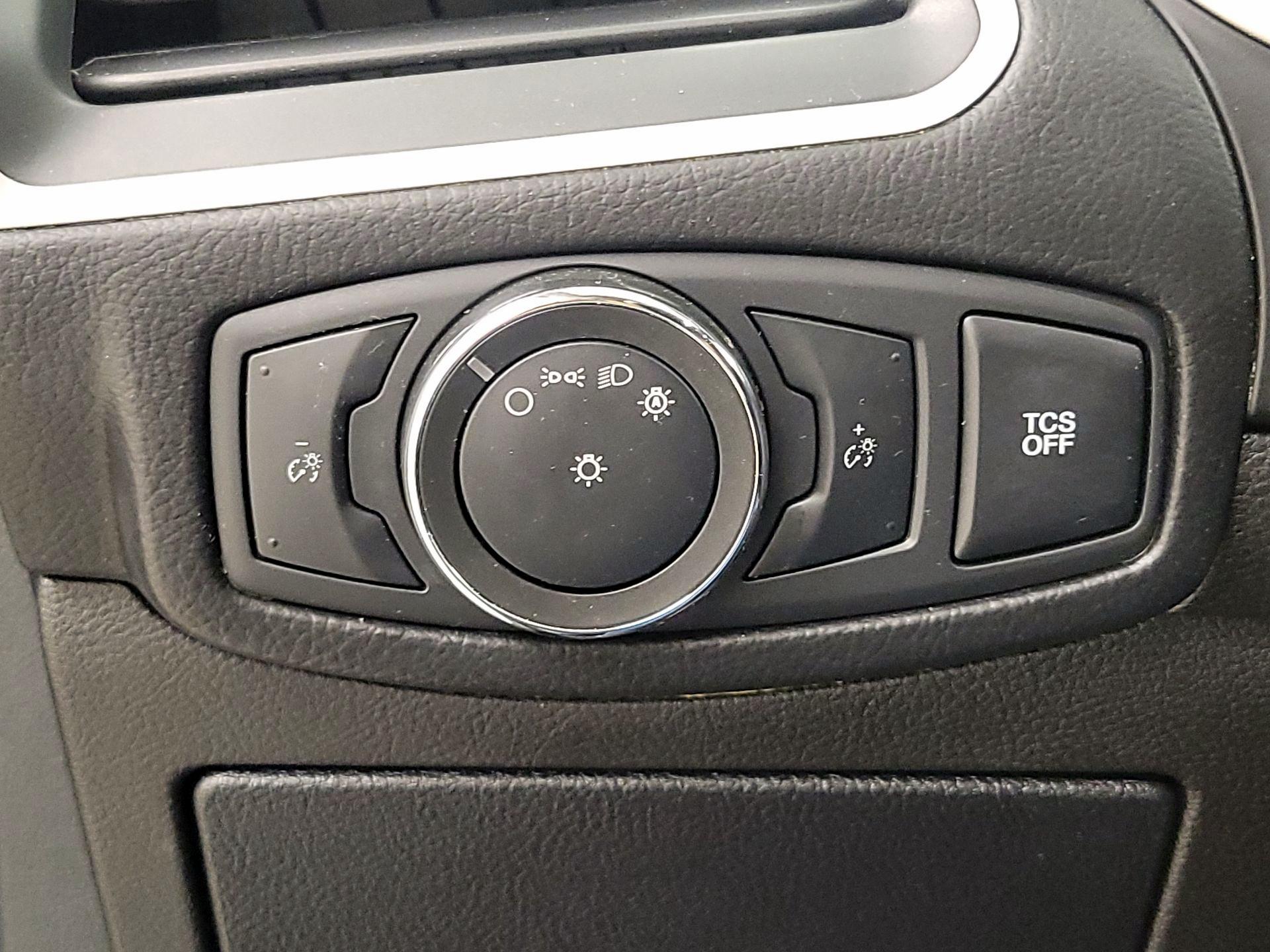 Thumbnail: 2021 Ford Edge - 13
