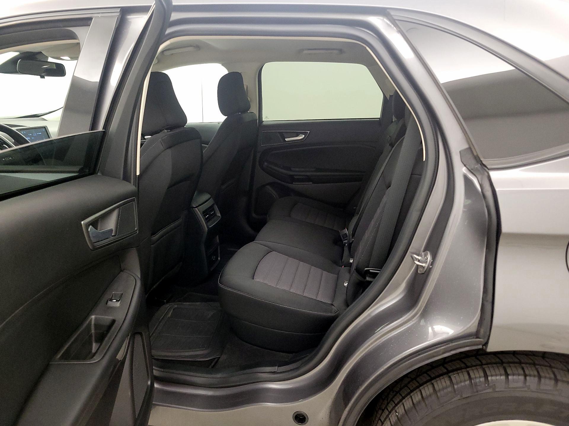 Thumbnail: 2021 Ford Edge - 19