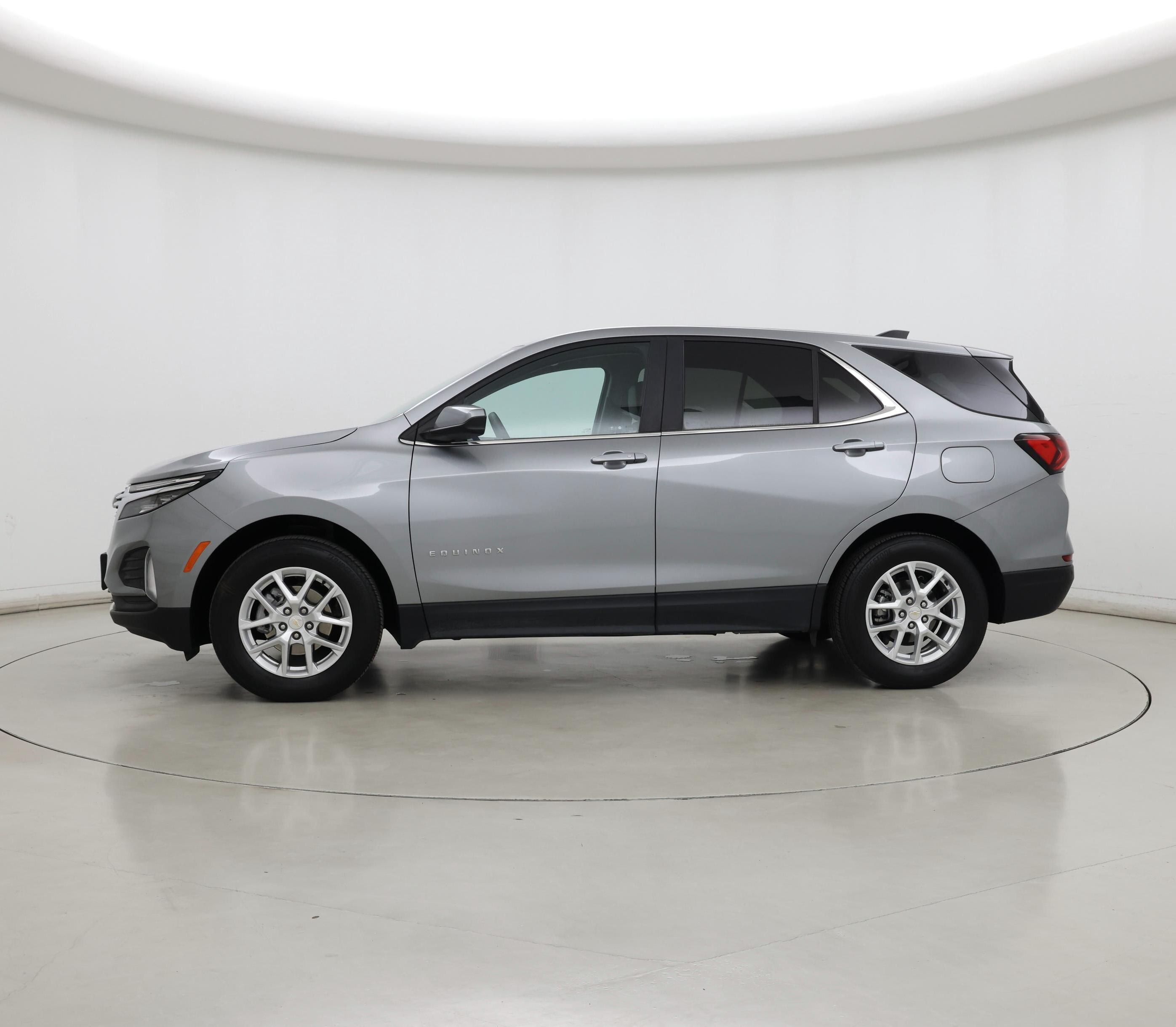 Thumbnail: 2023 Chevrolet Equinox - 3