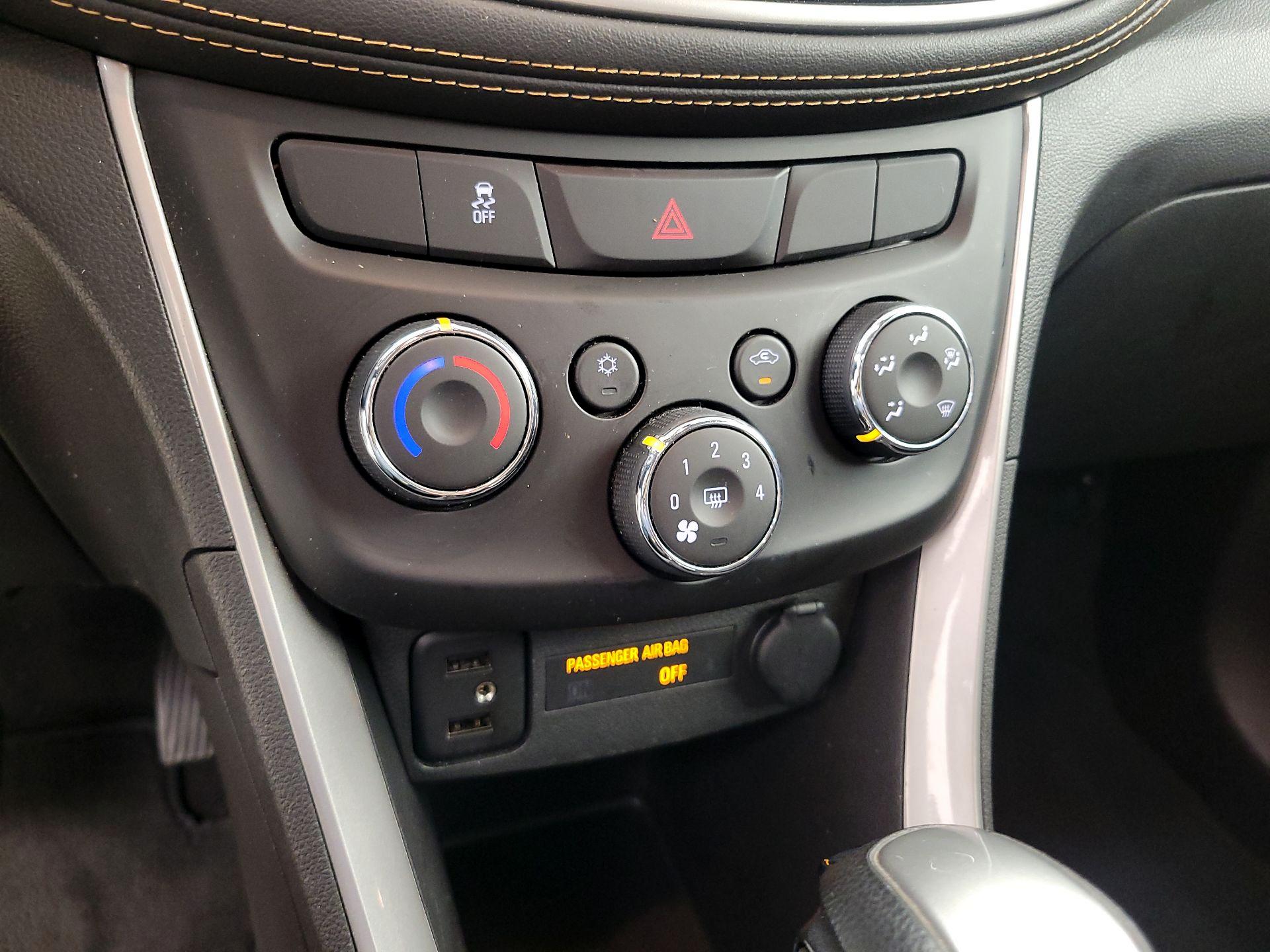 Thumbnail: 2019 Chevrolet Trax - 16