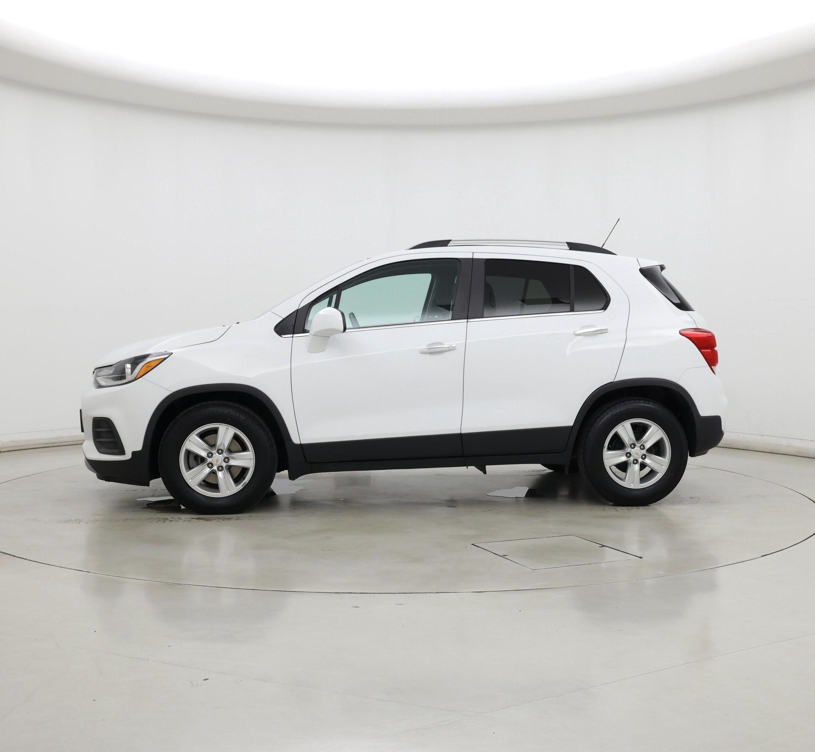 Thumbnail: 2019 Chevrolet Trax - 3