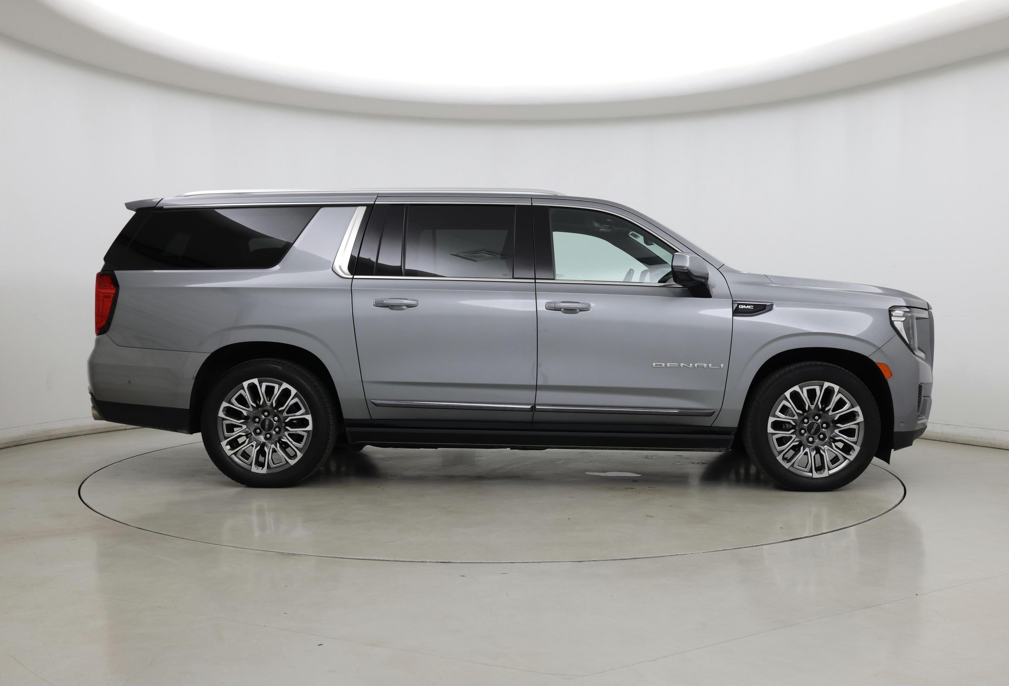 Thumbnail: 2023 GMC Yukon XL - 7
