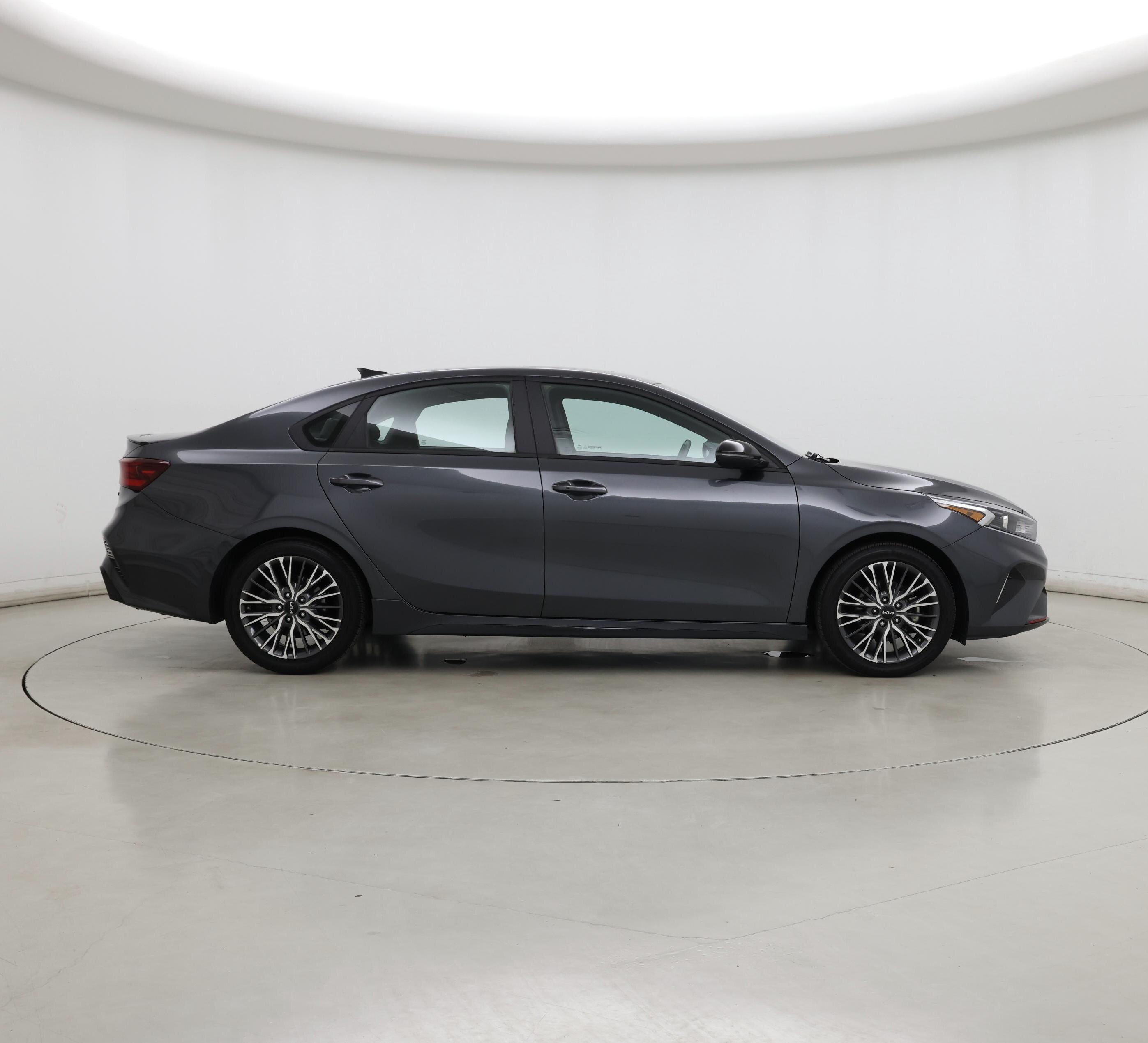 Thumbnail: 2022 Kia Forte - 7