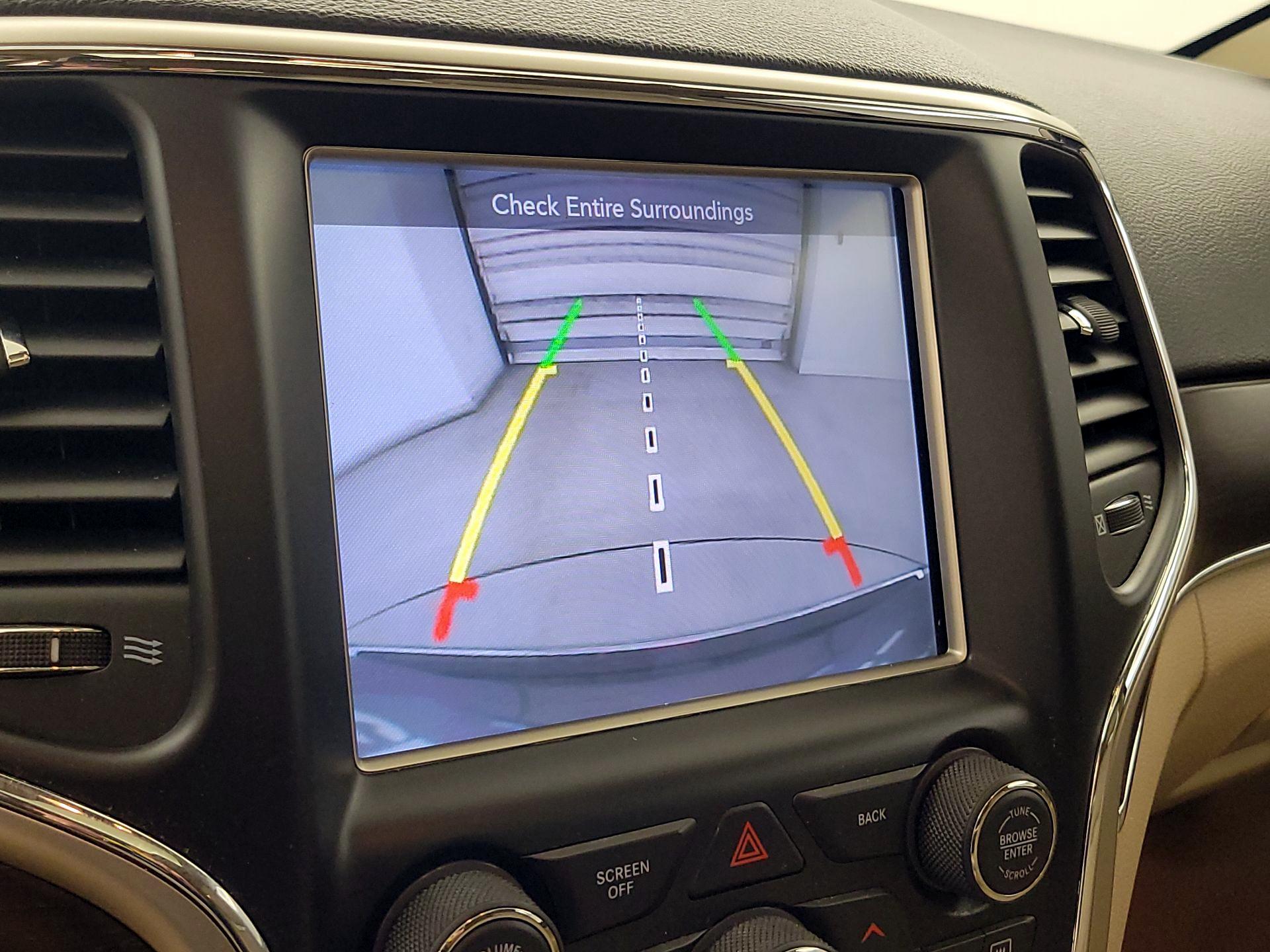 Thumbnail: 2014 Jeep Grand Cherokee - 15