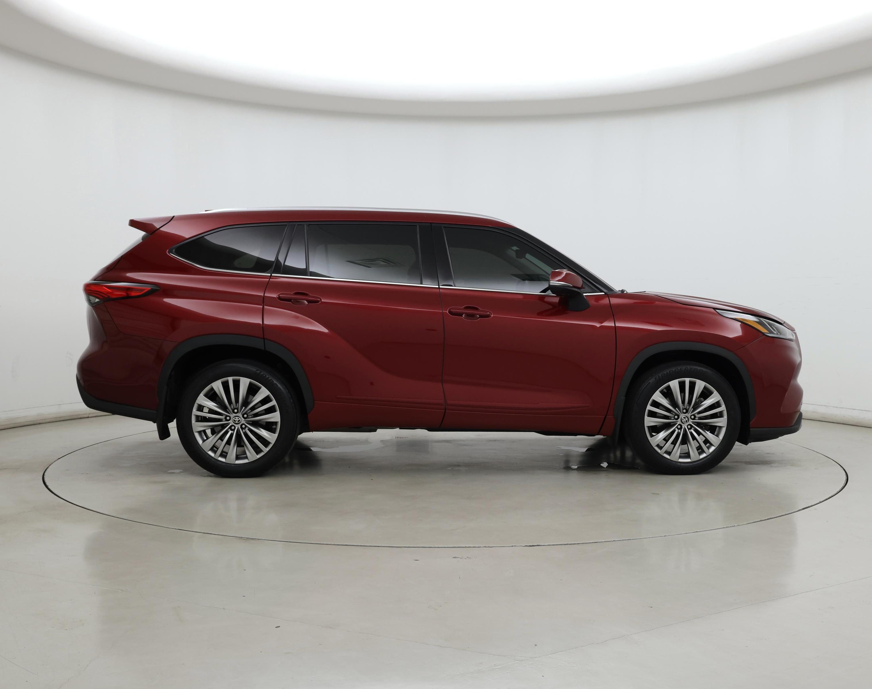 Thumbnail: 2021 Toyota Highlander - 7
