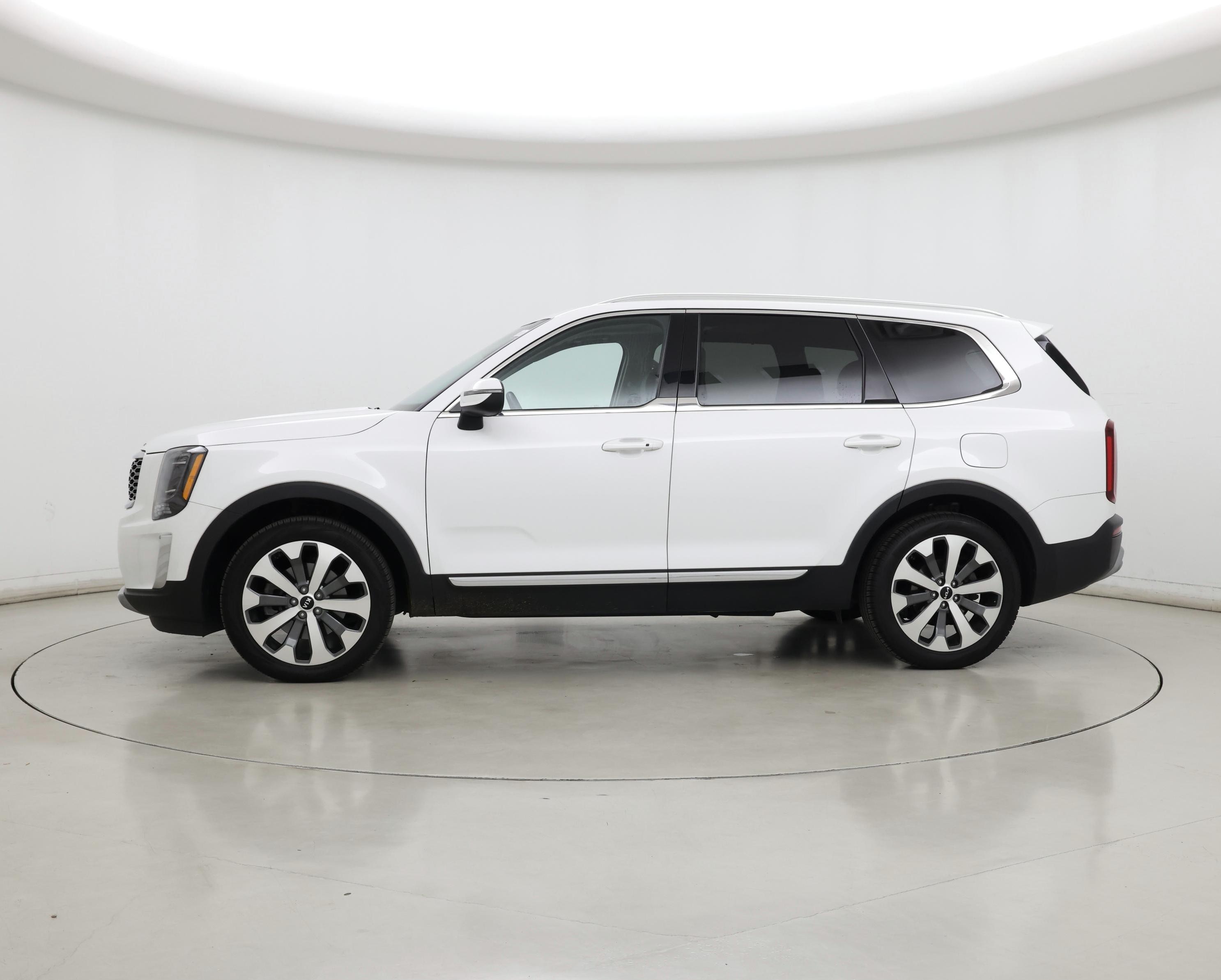 Thumbnail: 2020 Kia Telluride - 3