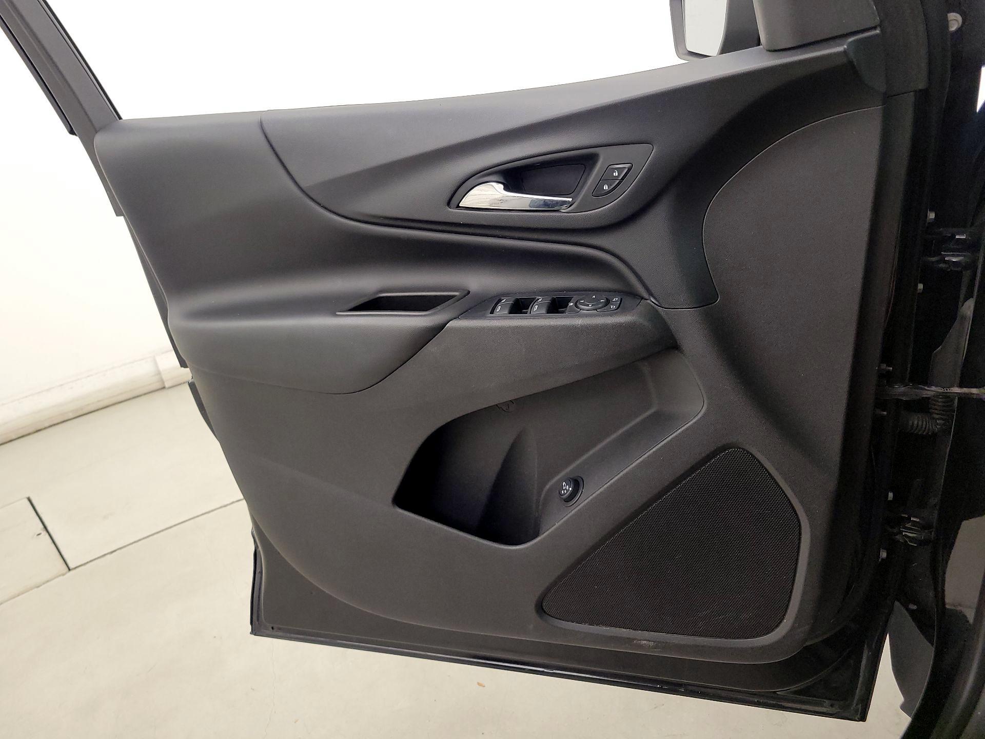 Thumbnail: 2019 Chevrolet Equinox - 12