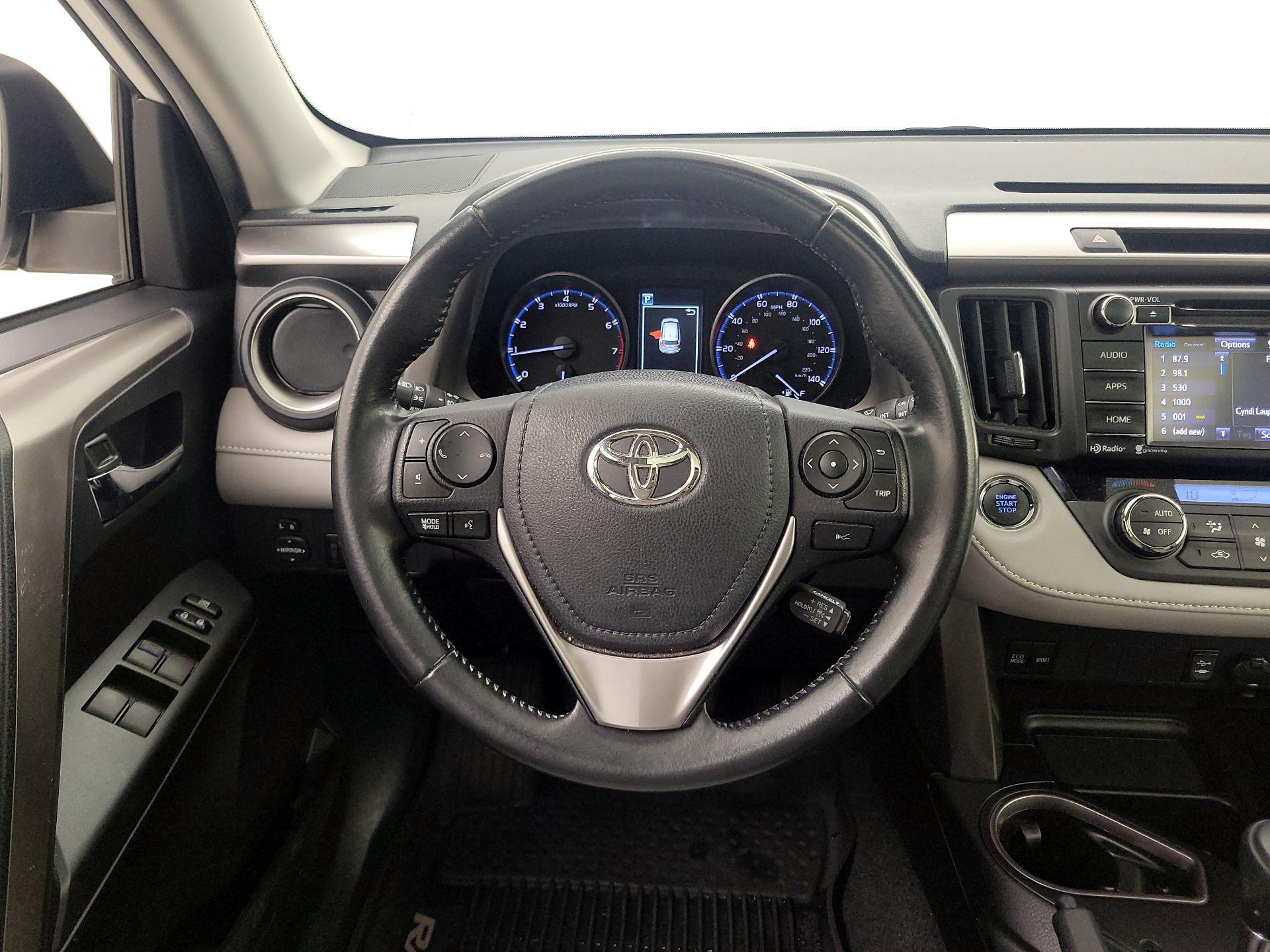 Thumbnail: 2018 Toyota RAV4 - 10