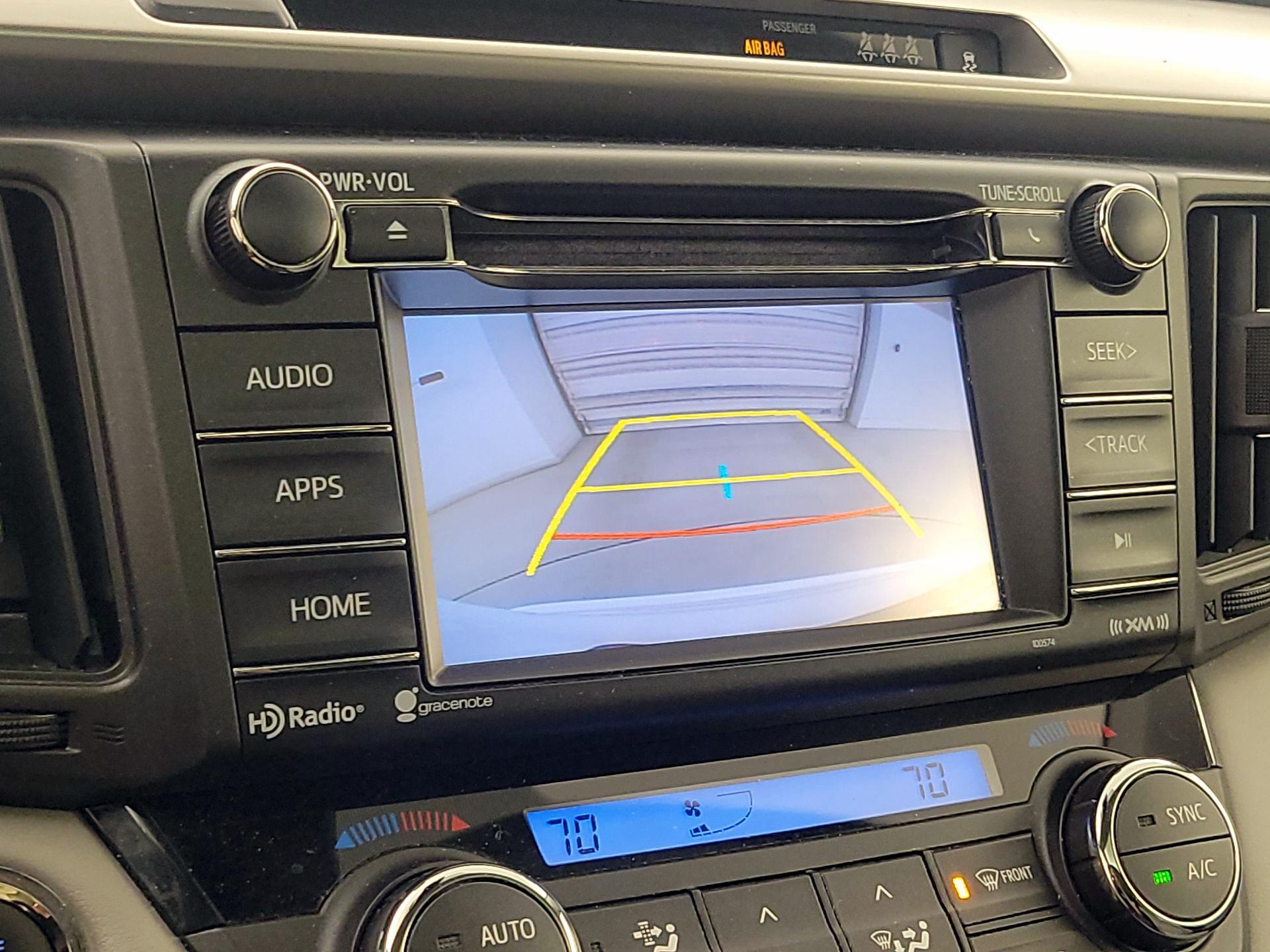 Thumbnail: 2018 Toyota RAV4 - 14