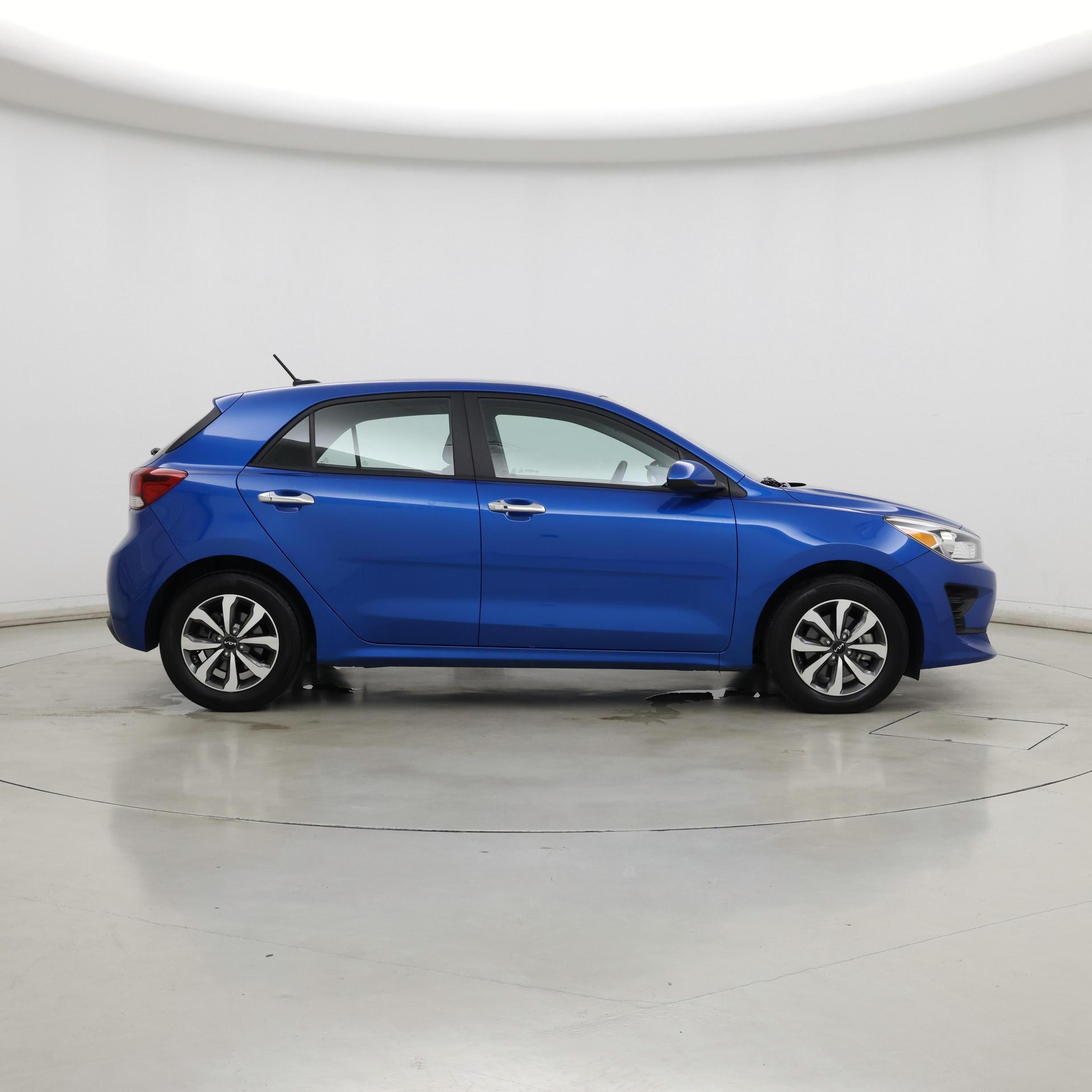 Thumbnail: 2023 Kia Rio - 7