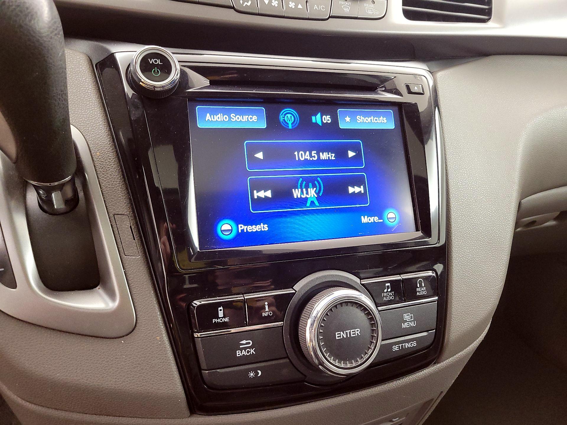 Thumbnail: 2016 Honda Odyssey - 15