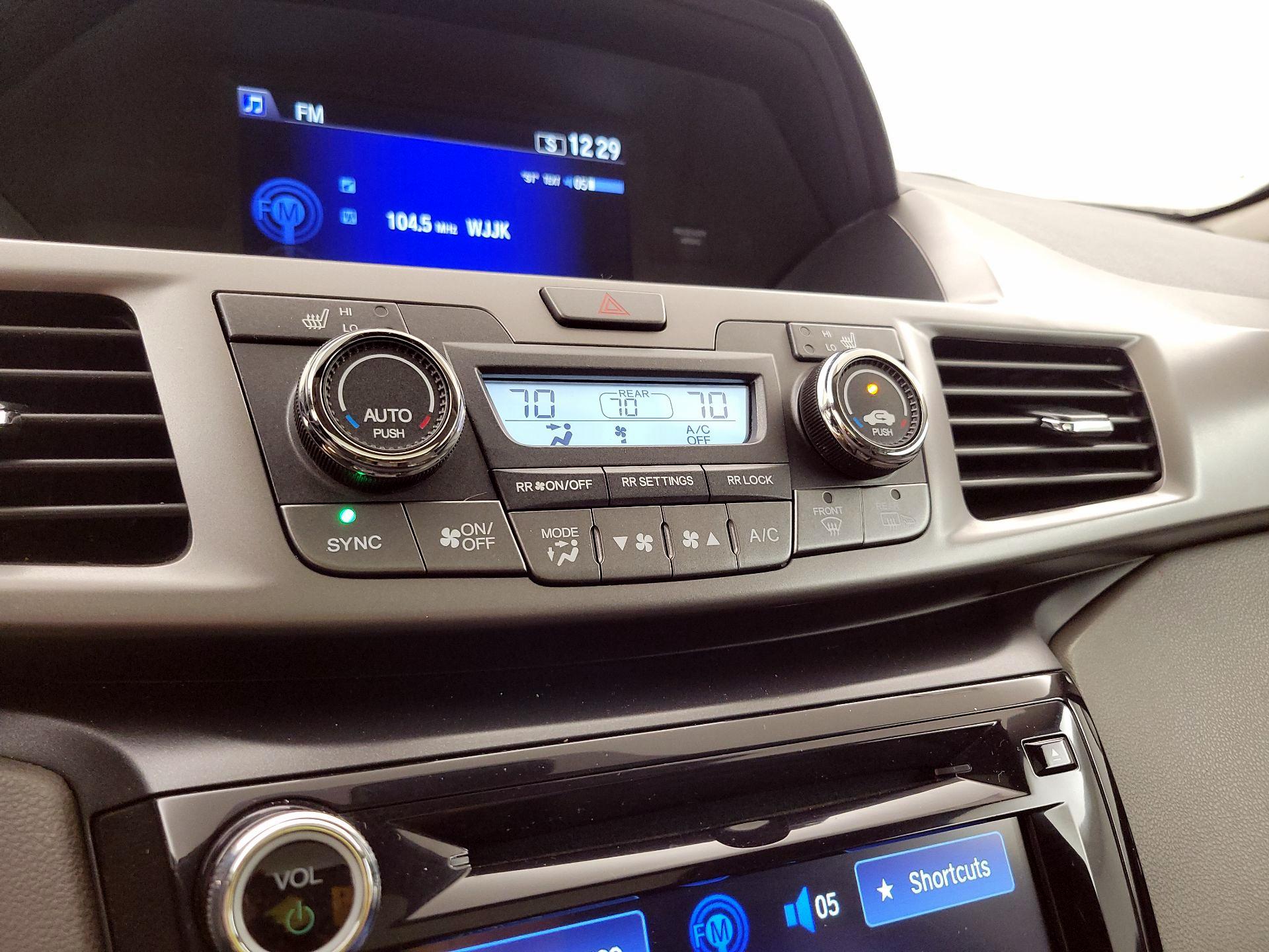 Thumbnail: 2016 Honda Odyssey - 16
