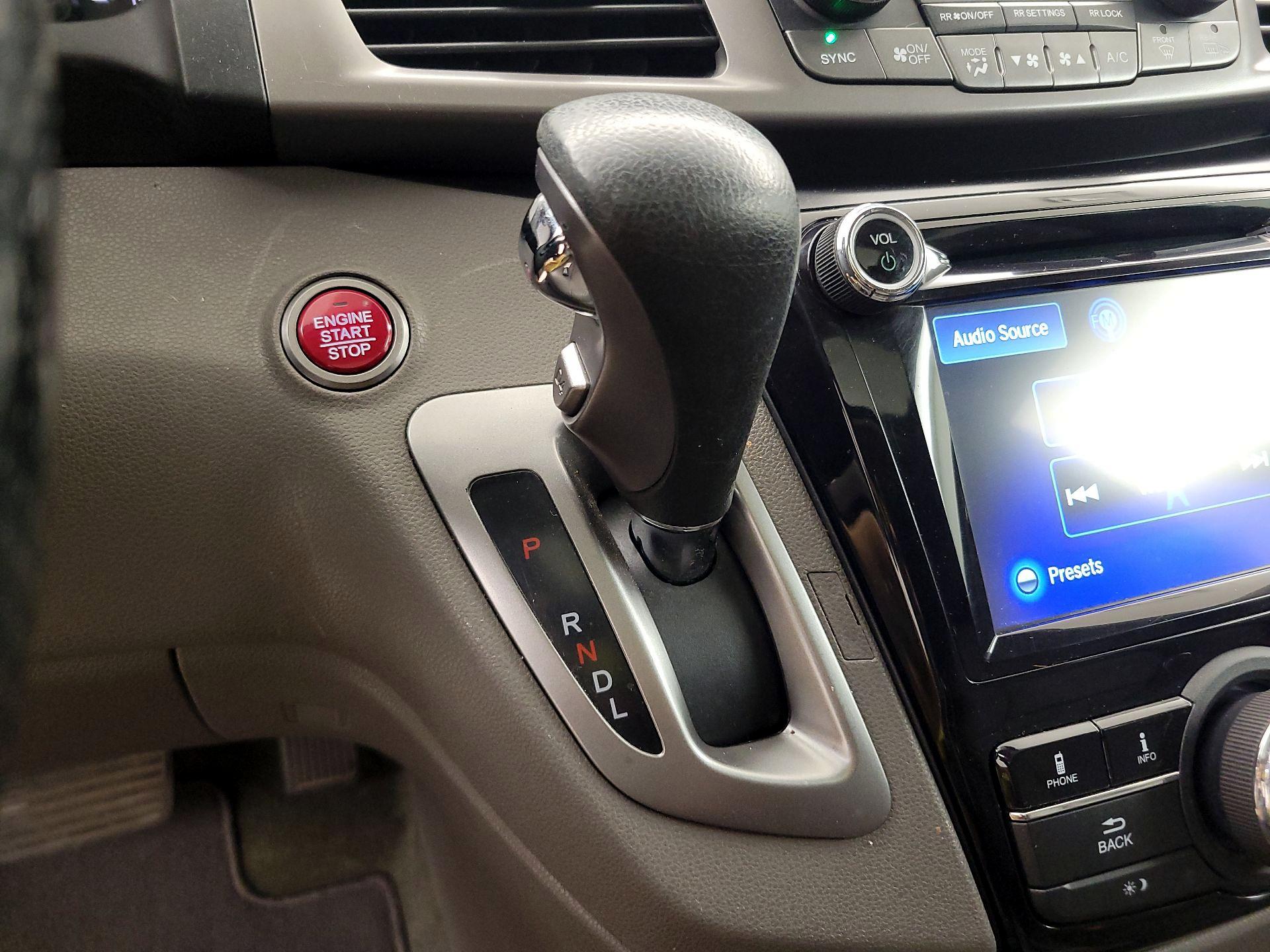 Thumbnail: 2016 Honda Odyssey - 17