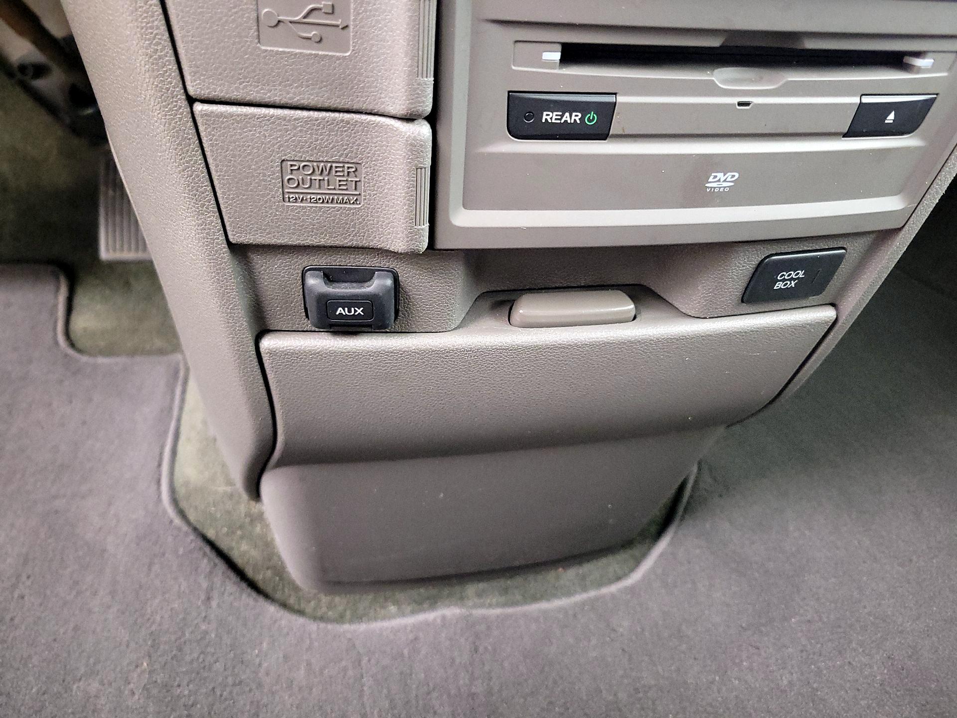 Thumbnail: 2016 Honda Odyssey - 18