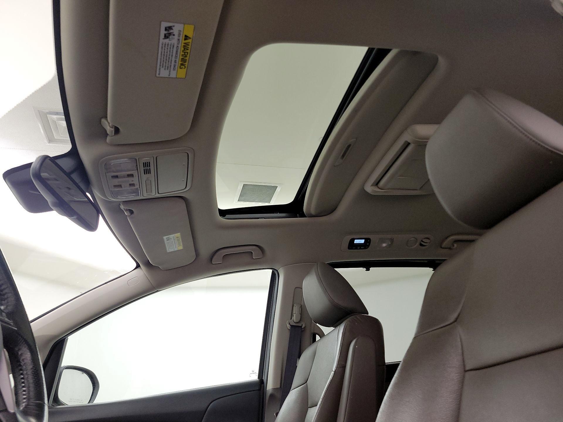 Thumbnail: 2016 Honda Odyssey - 19