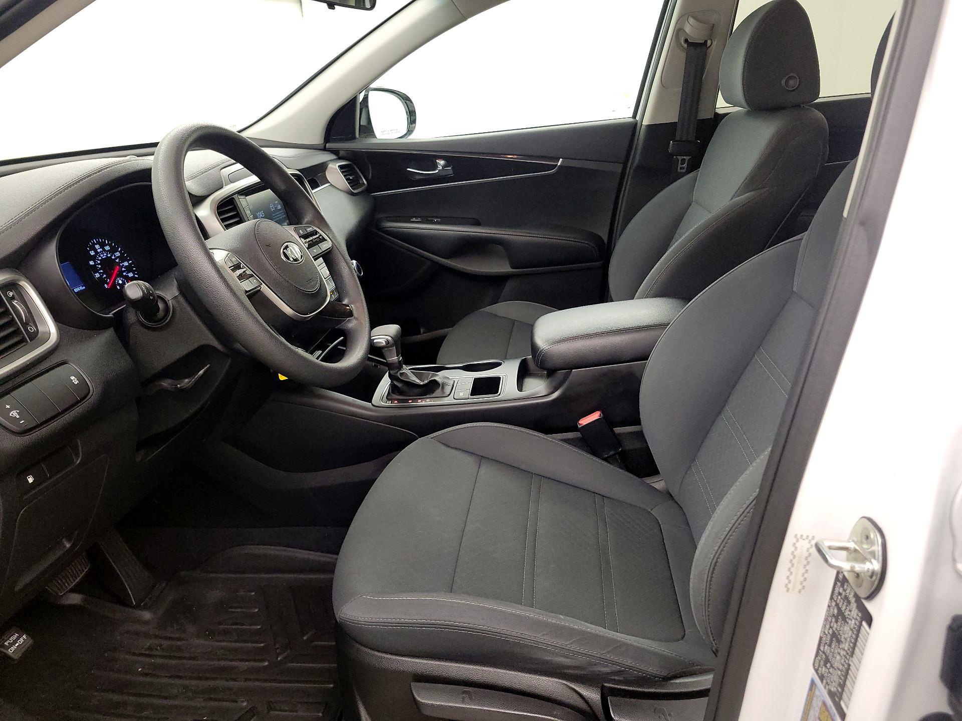 Thumbnail: 2019 Kia Sorento - 11