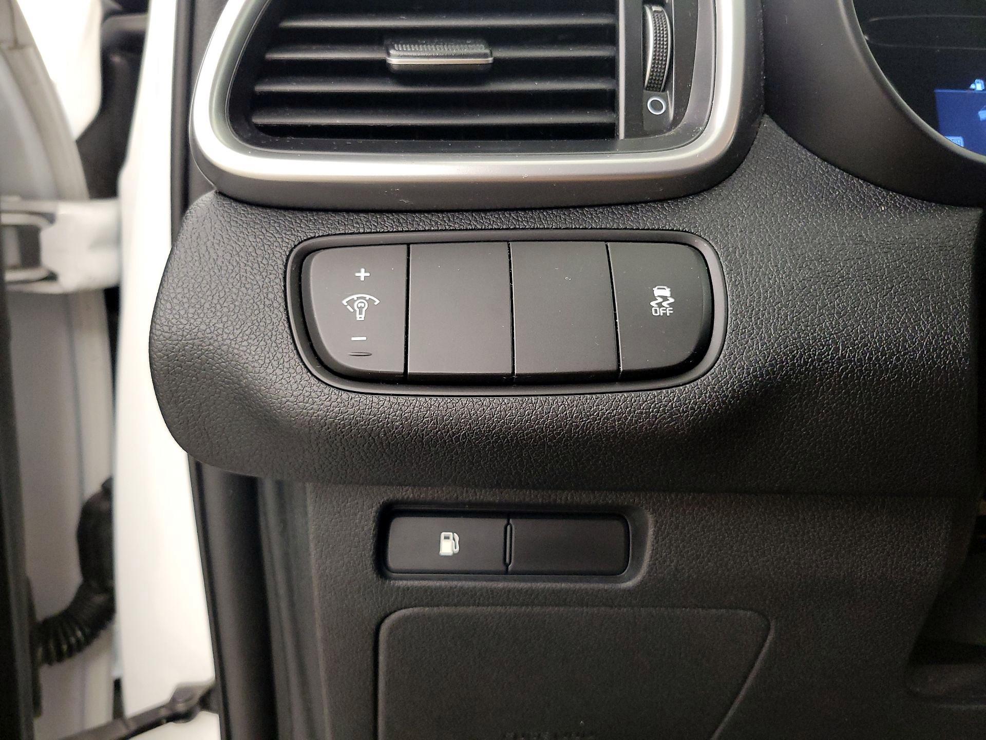Thumbnail: 2019 Kia Sorento - 13