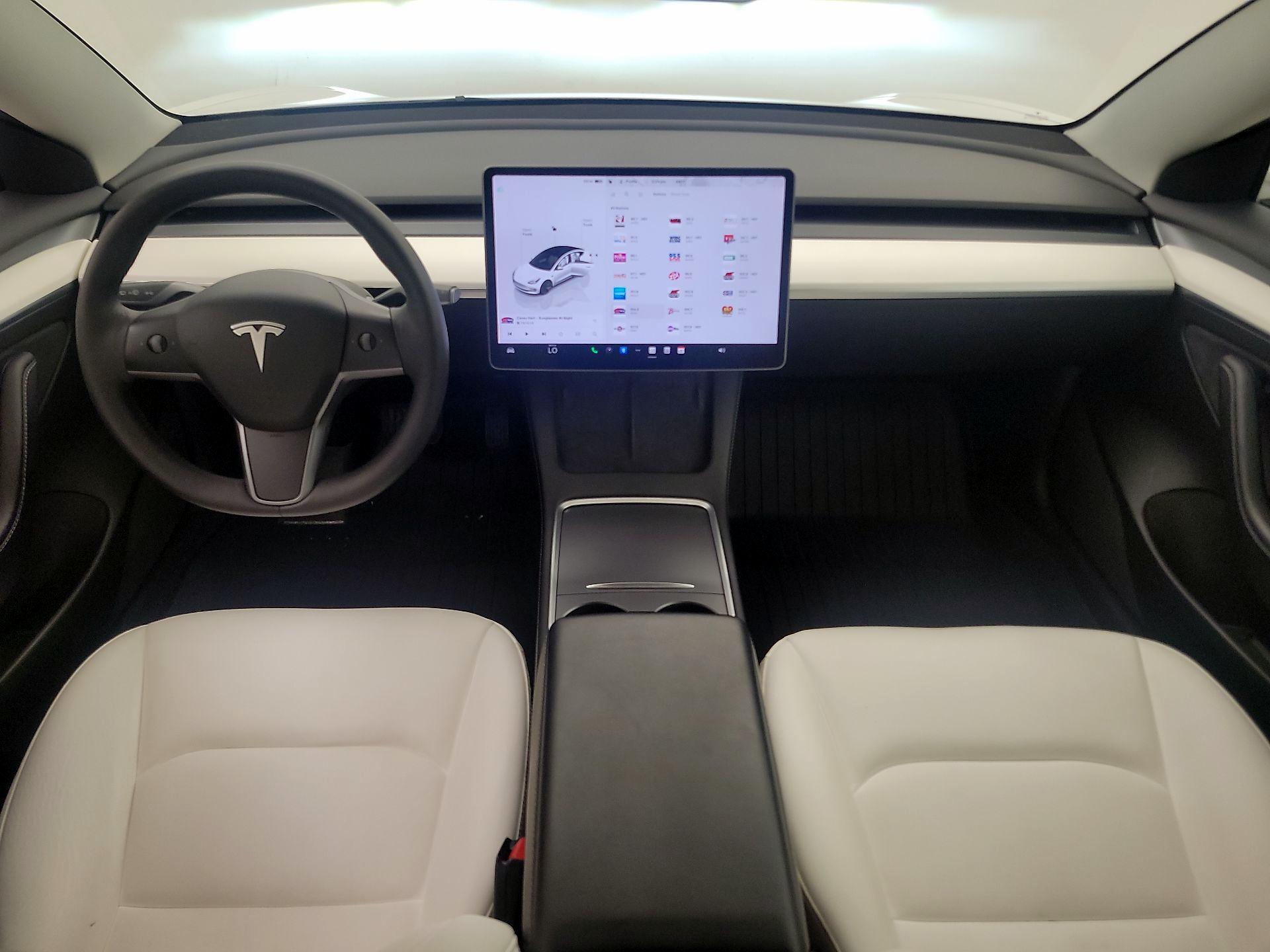 Thumbnail: 2022 Tesla Model 3 - 9