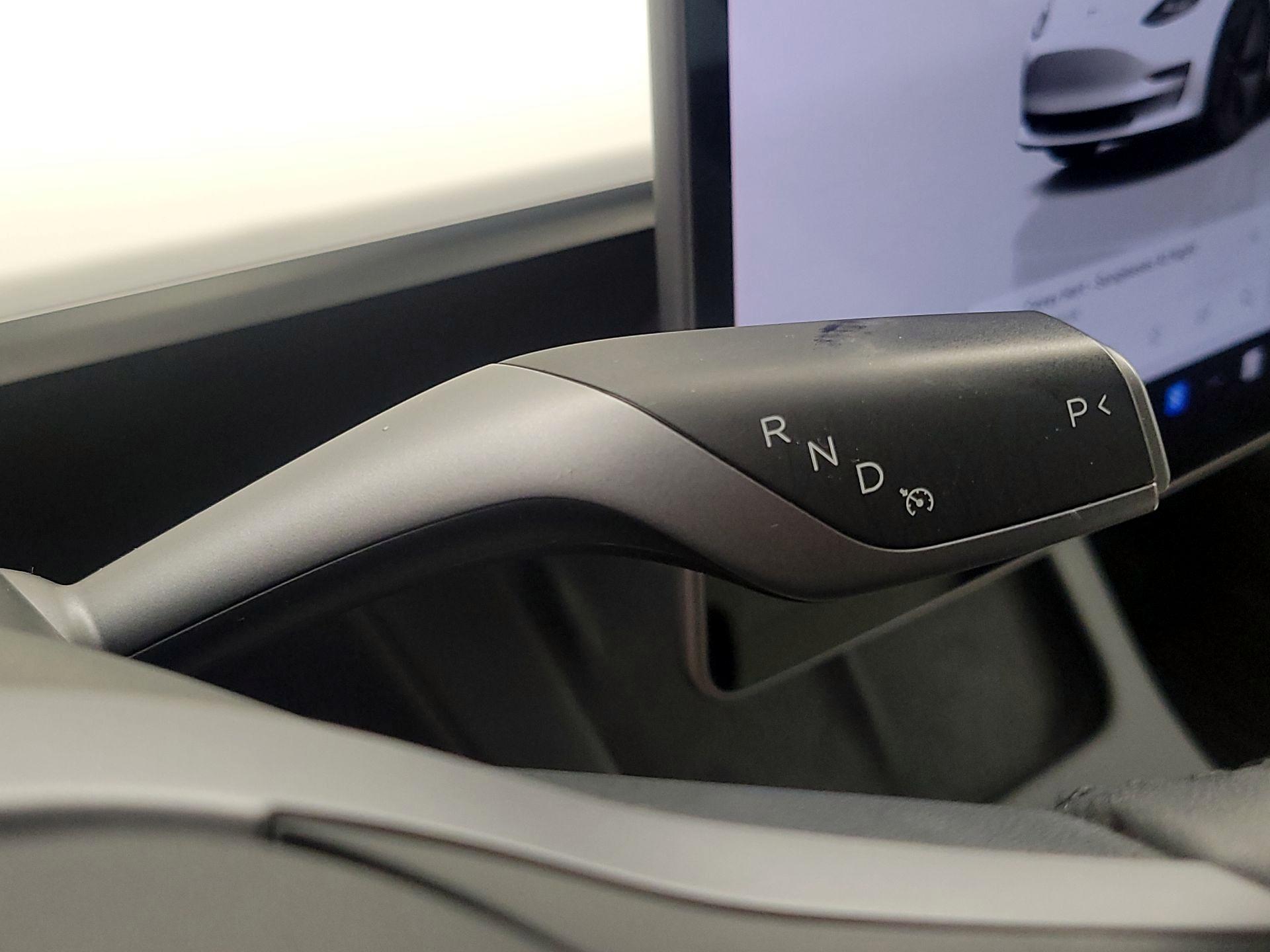 Thumbnail: 2022 Tesla Model 3 - 17