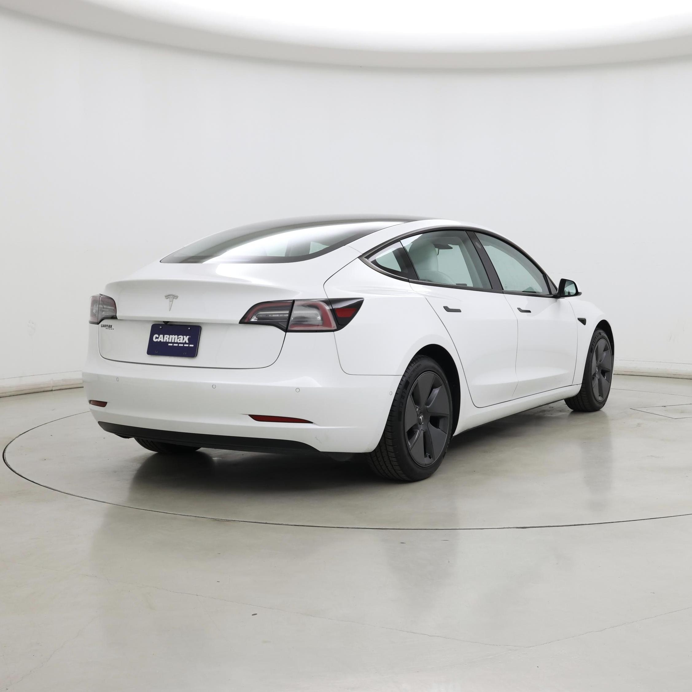 Thumbnail: 2022 Tesla Model 3 - 8