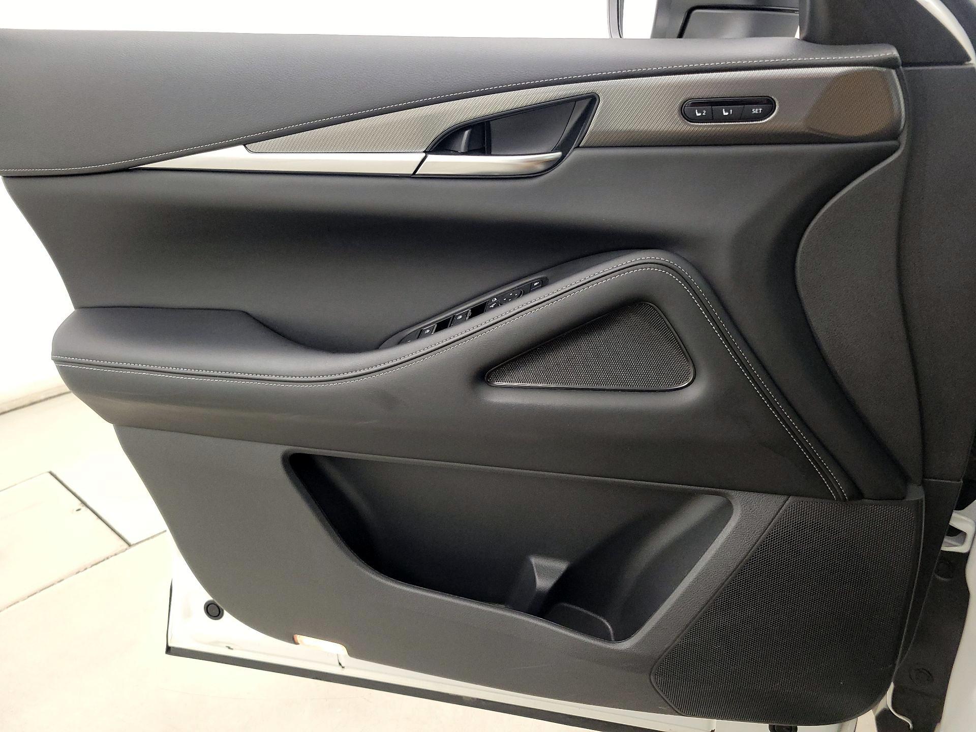 Thumbnail: 2024 INFINITI QX60 - 12