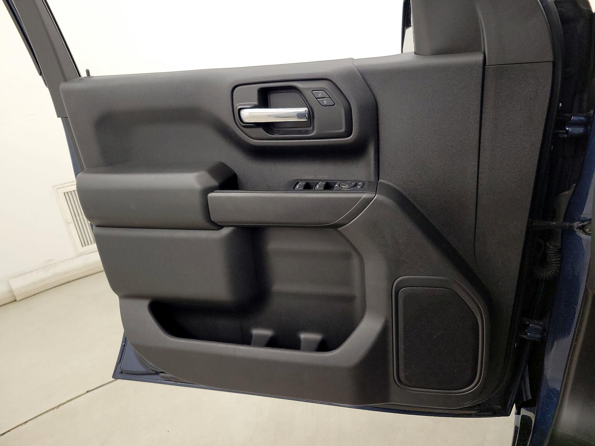 Thumbnail: 2022 Chevrolet Silverado 1500 - 12