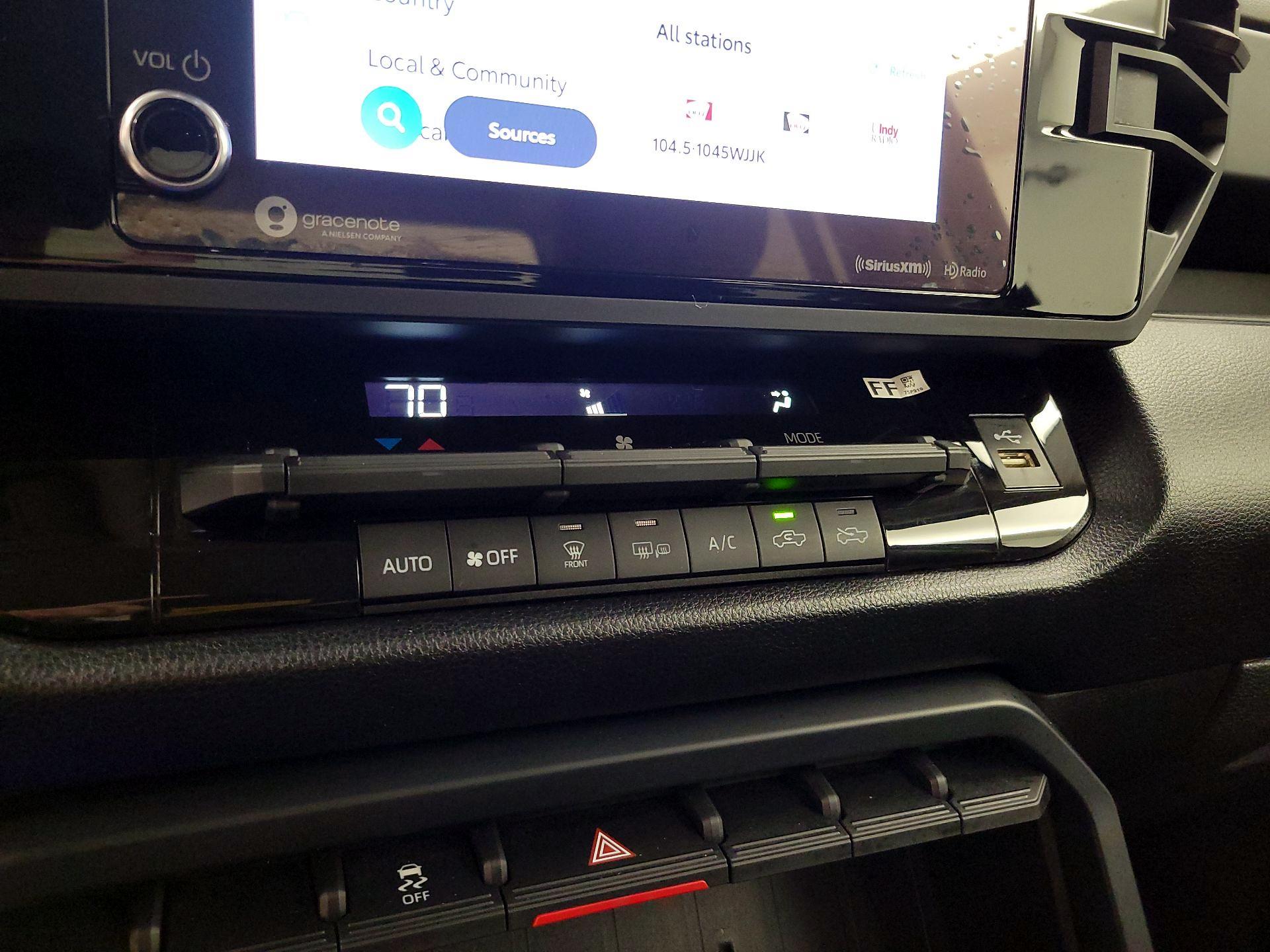 Thumbnail: 2024 Toyota Tundra - 16