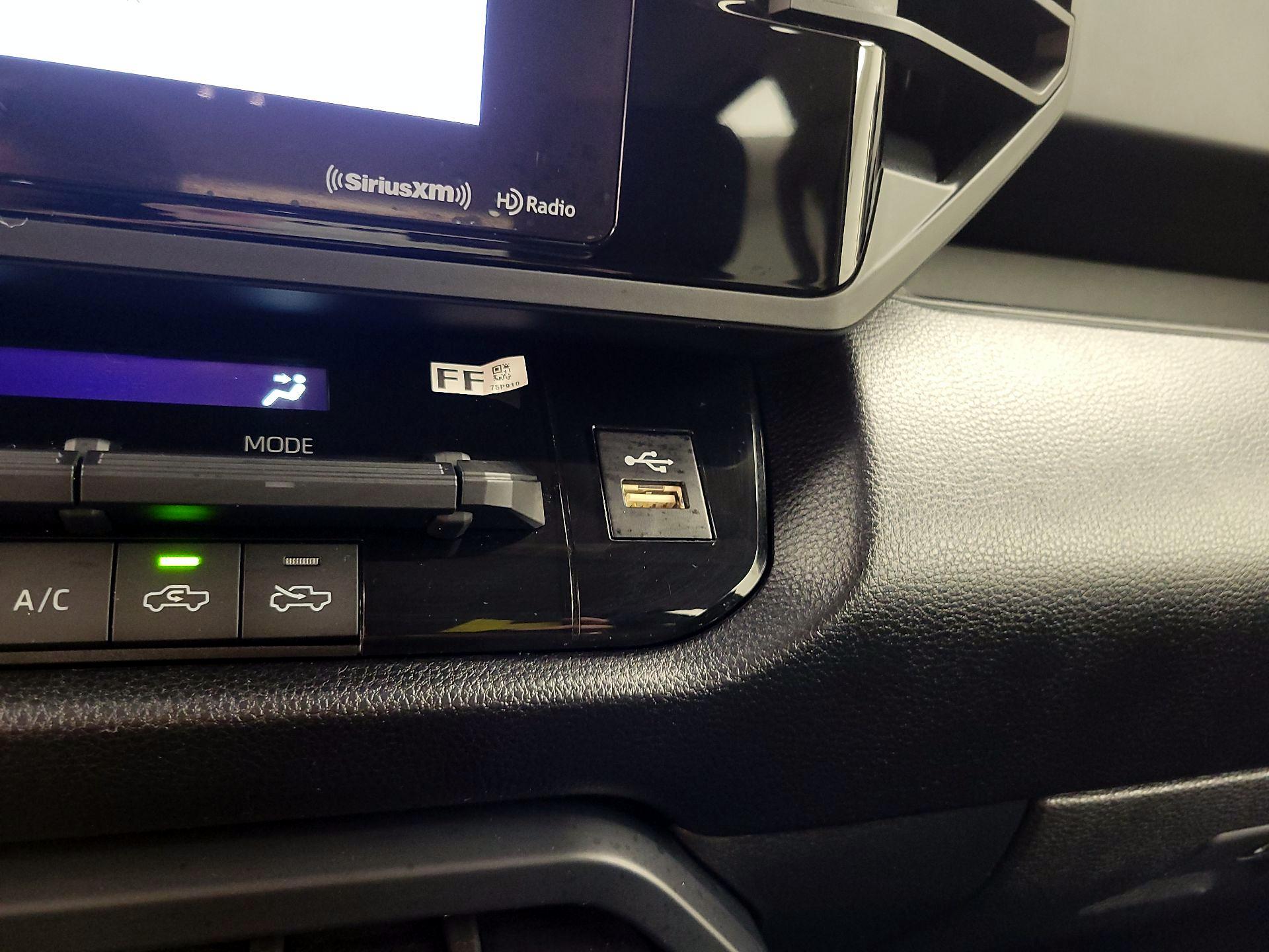 Thumbnail: 2024 Toyota Tundra - 18