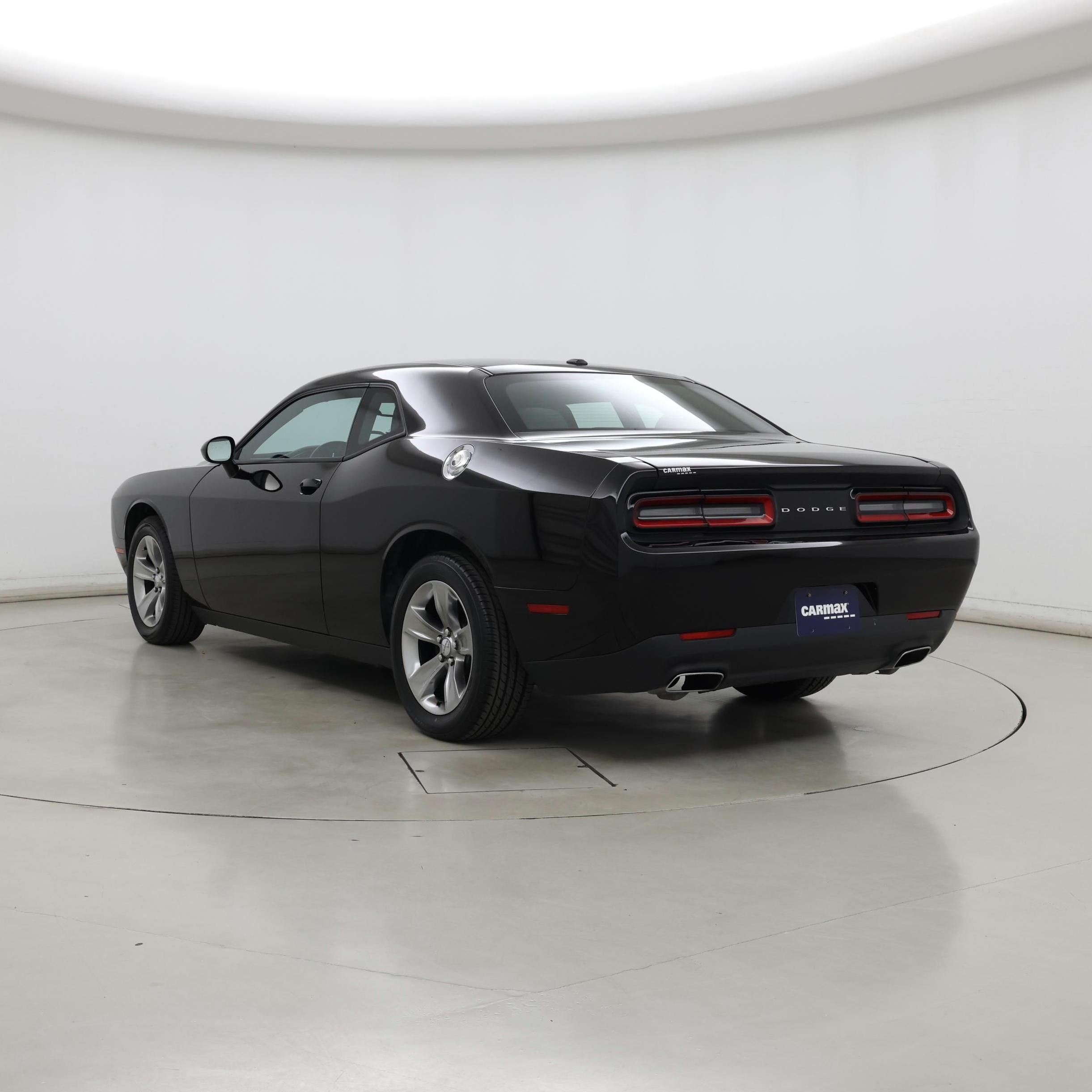 Thumbnail: 2016 Dodge Challenger - 2