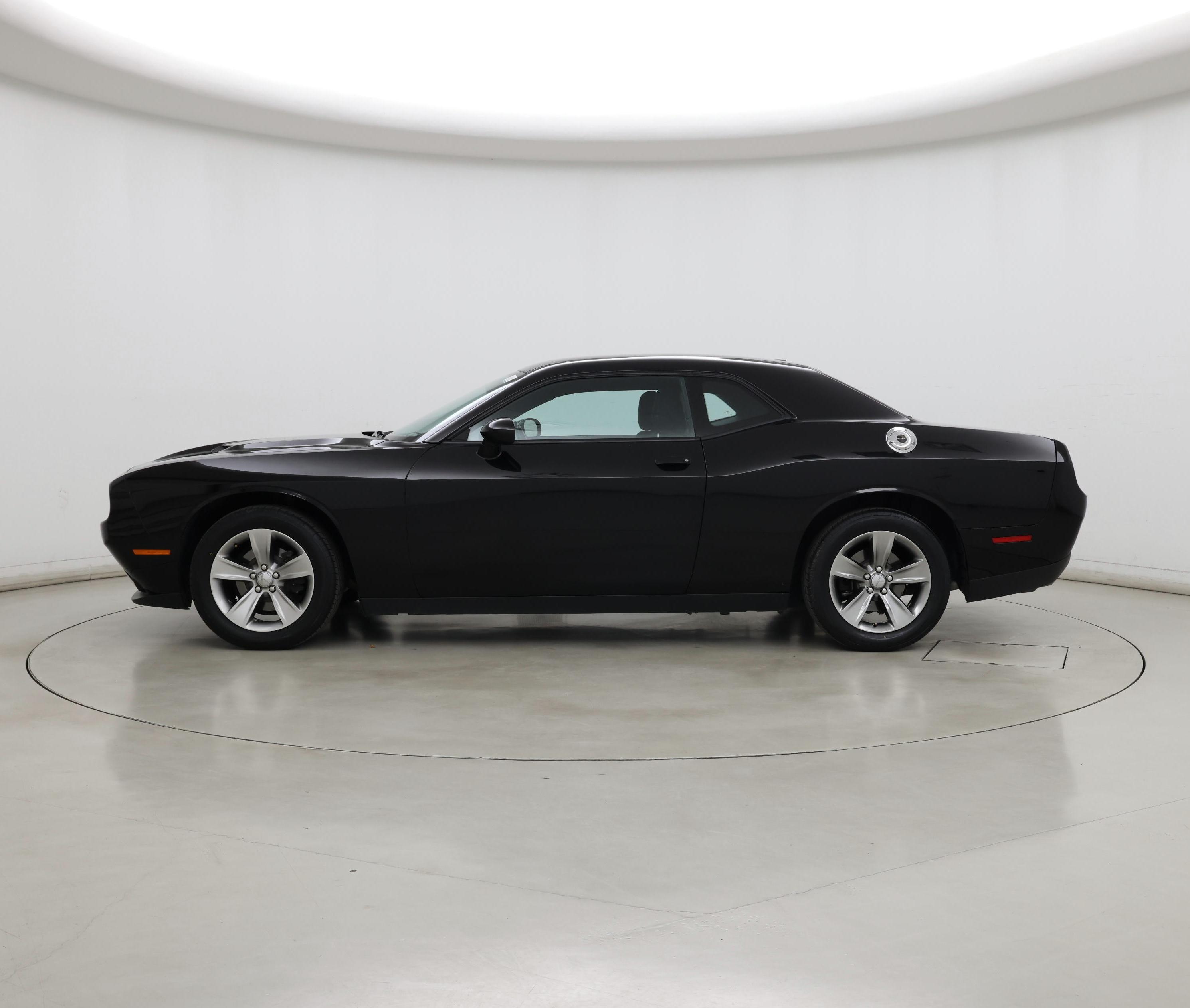 Thumbnail: 2016 Dodge Challenger - 3